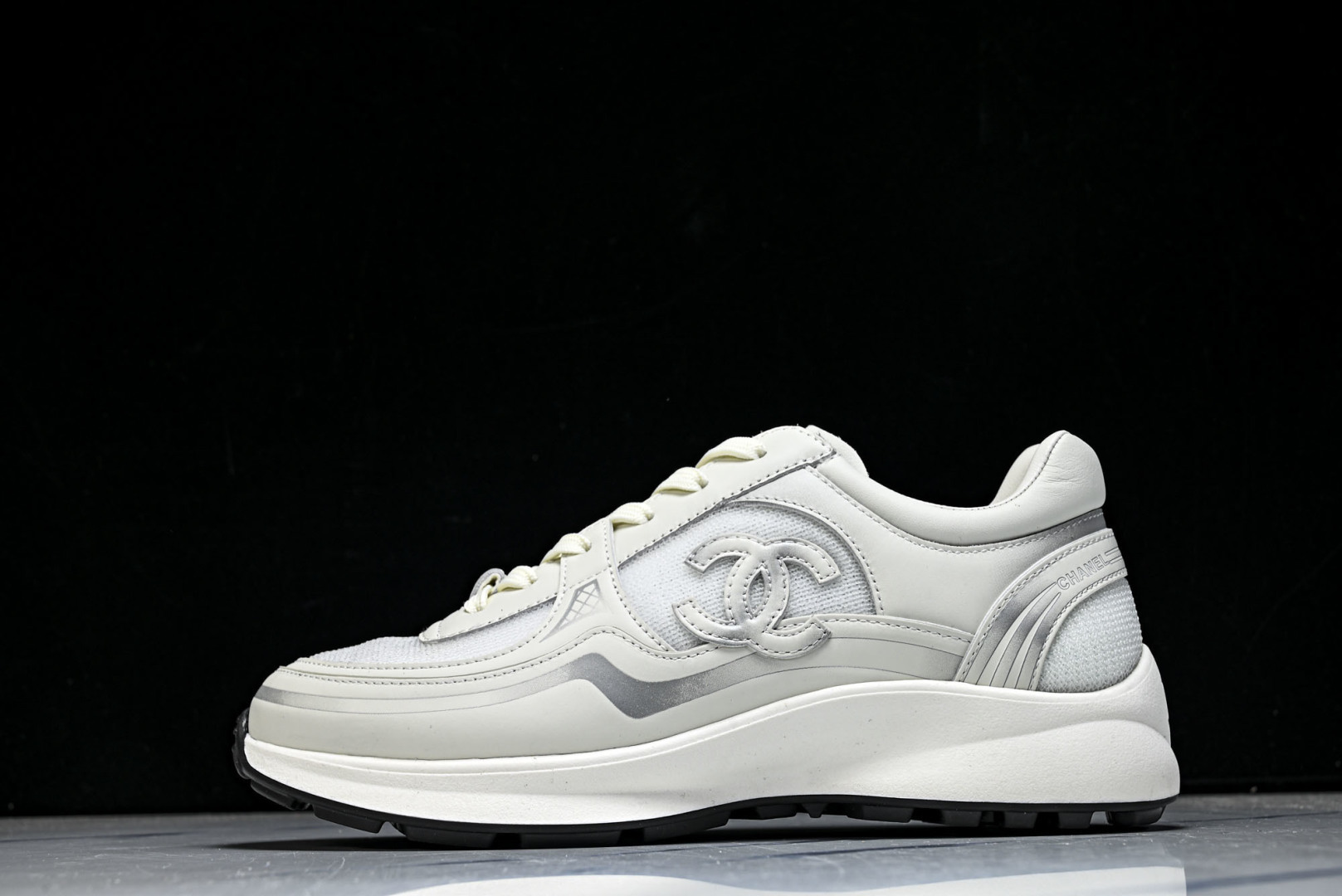 香奈儿 尺码:35-40P¥620纯原版出品-Chanel香奈儿 26C新款 早春系列 白色双c德训鞋运