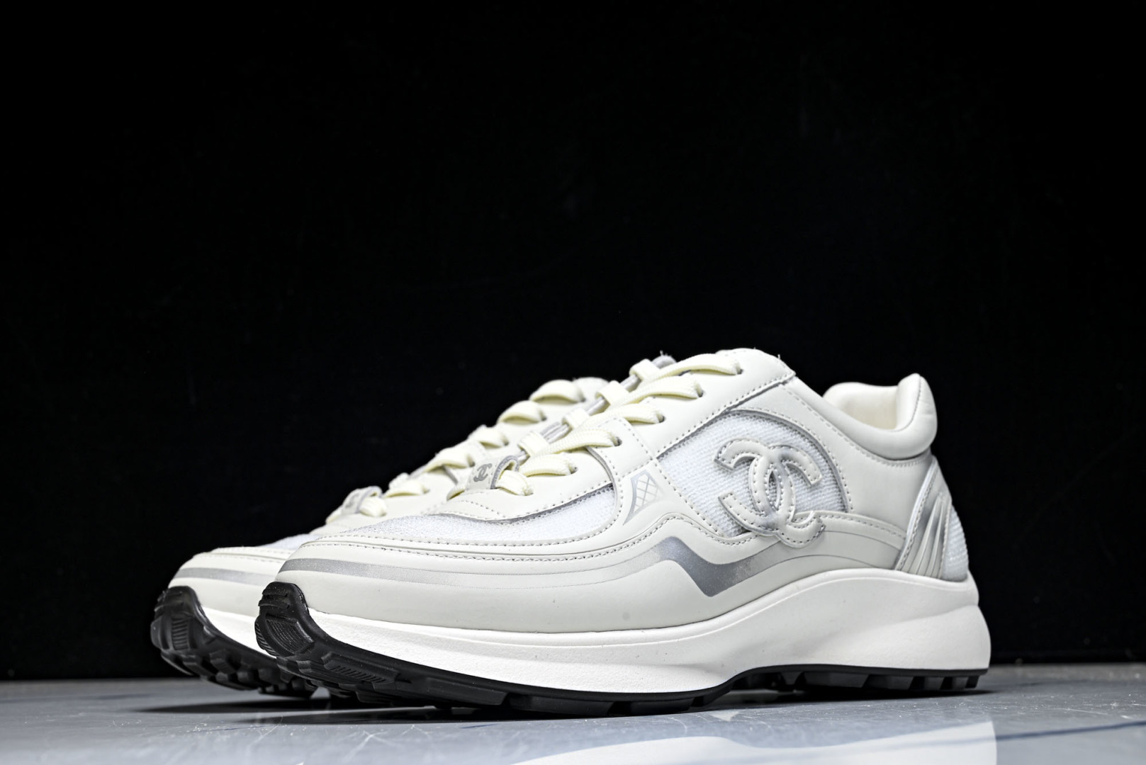 香奈儿 尺码:35-40P¥620纯原版出品-Chanel香奈儿 26C新款 早春系列 白色双c德训鞋运