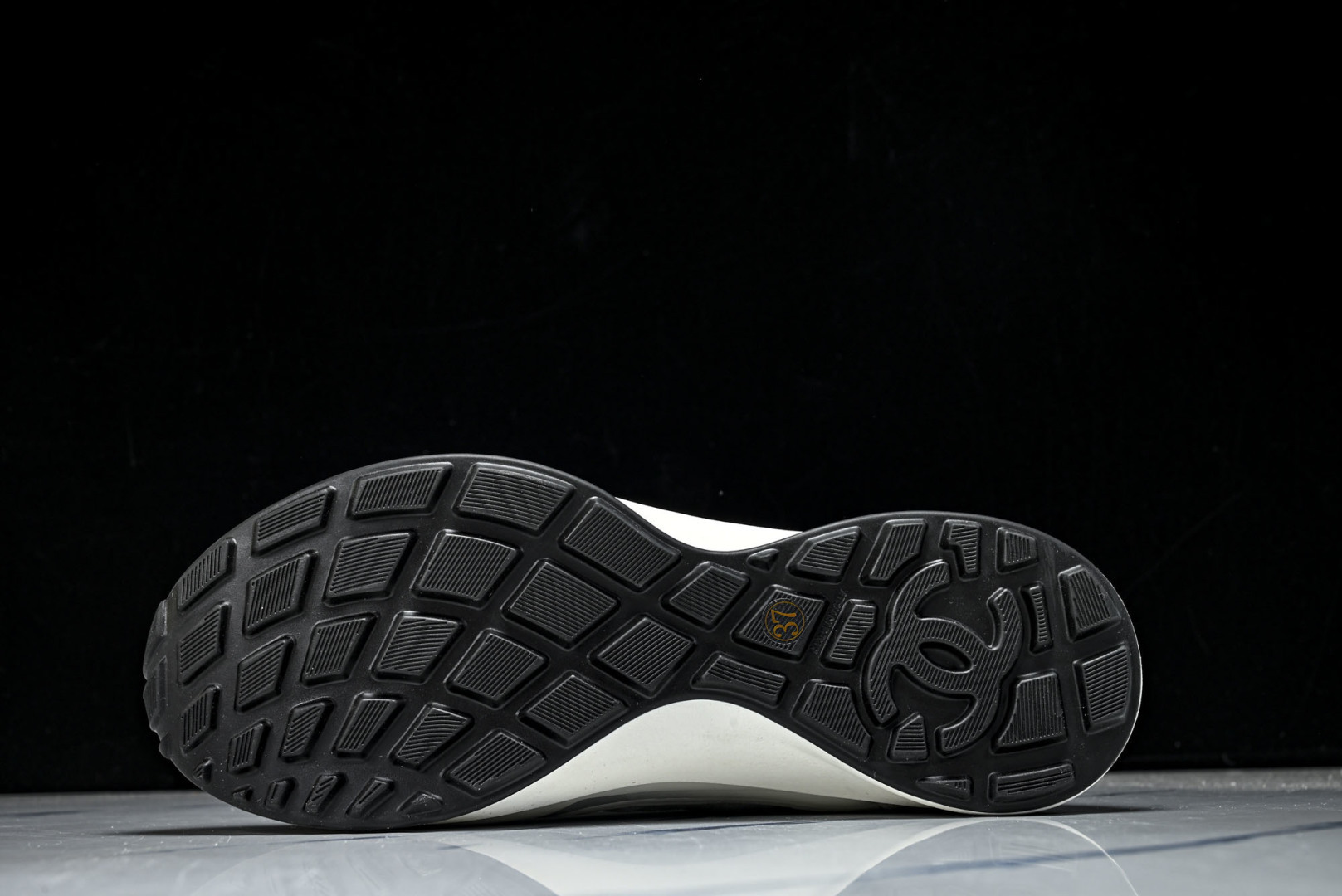 香奈儿 尺码:35-40P¥620纯原版出品-Chanel香奈儿 26C新款 早春系列 白色双c德训鞋运