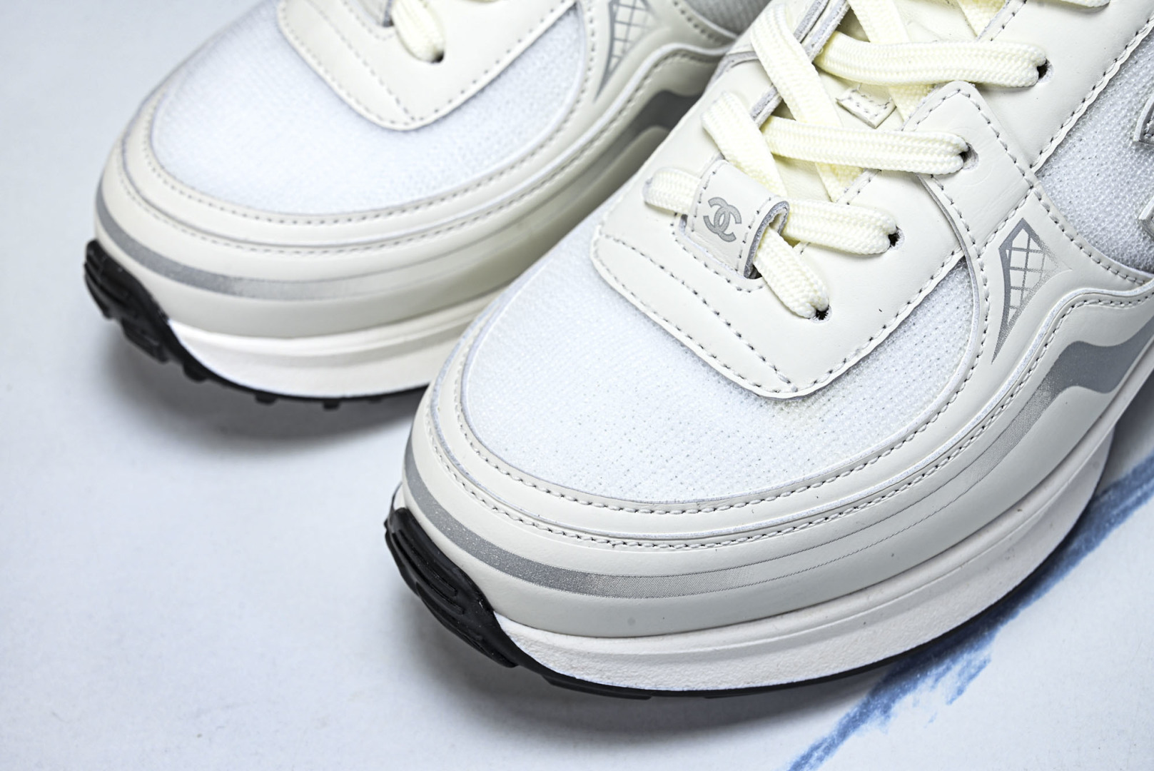 香奈儿 尺码:35-40P¥620纯原版出品-Chanel香奈儿 26C新款 早春系列 白色双c德训鞋运