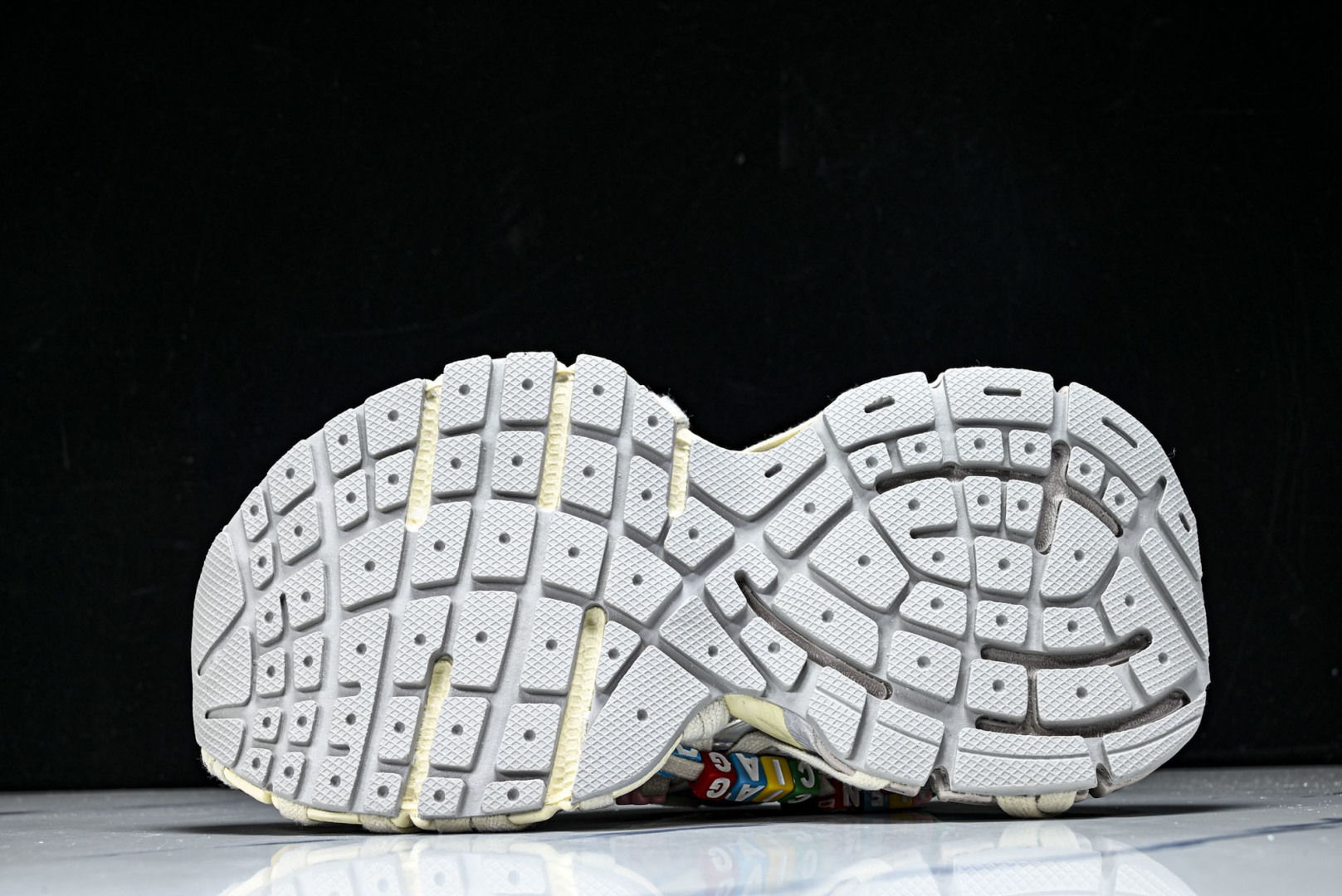 巴黎 EUR:35-46 偏大一码P¥:700纯原-BALENCIAGA巴黎世家26春季新品3XL EX