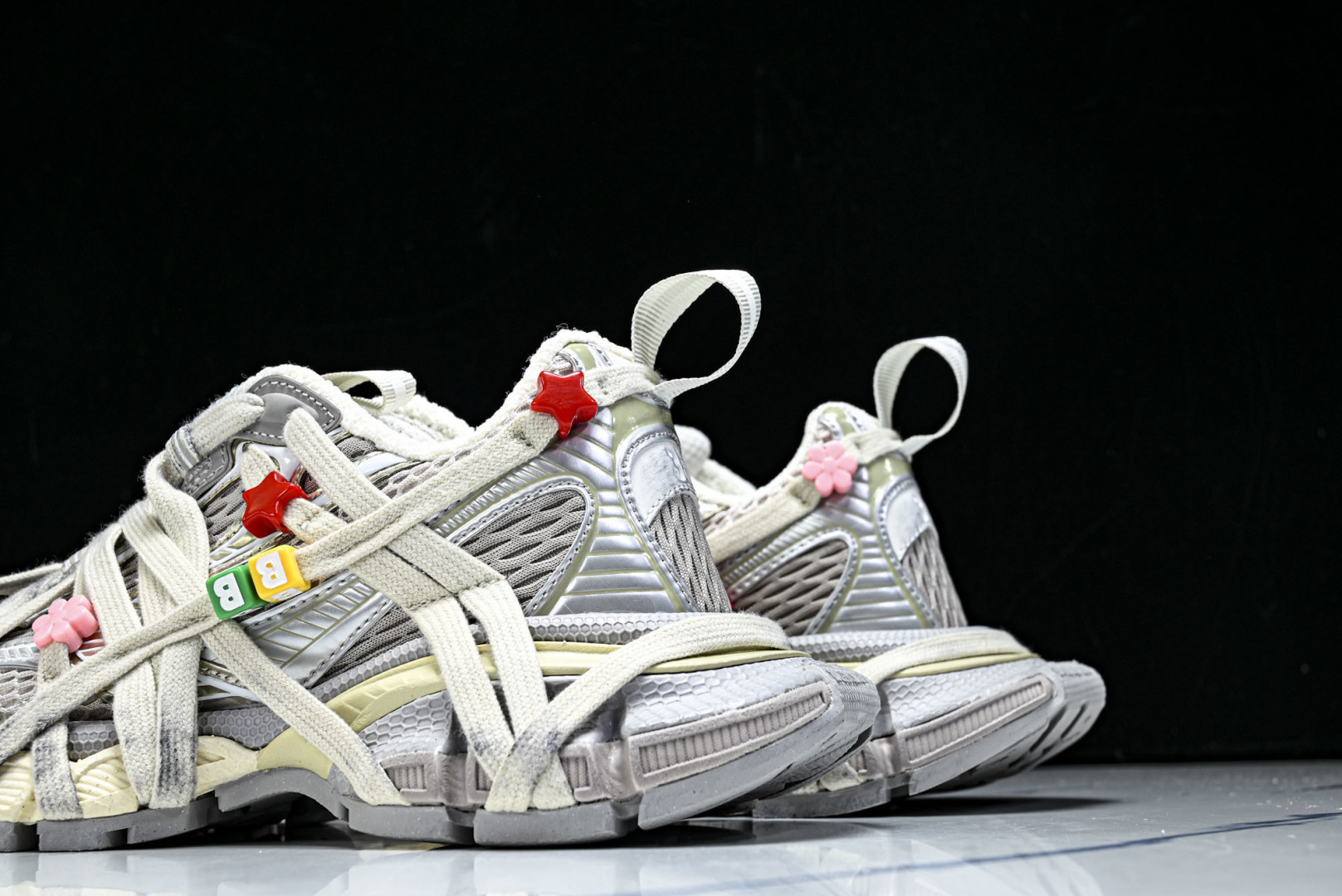 巴黎 EUR:35-46 偏大一码P¥:700纯原-BALENCIAGA巴黎世家26春季新品3XL EX