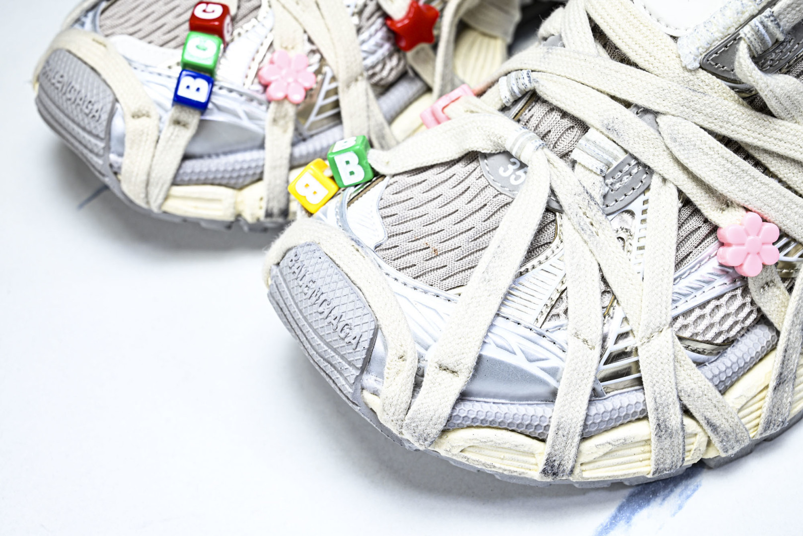 巴黎 EUR:35-46 偏大一码P¥:700纯原-BALENCIAGA巴黎世家26春季新品3XL EX