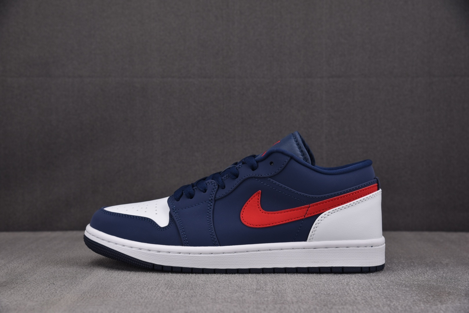 AJLow低帮 尺码:40-46纯原版出品-Air Jordan 1 Low USA 蓝红白 CZ845