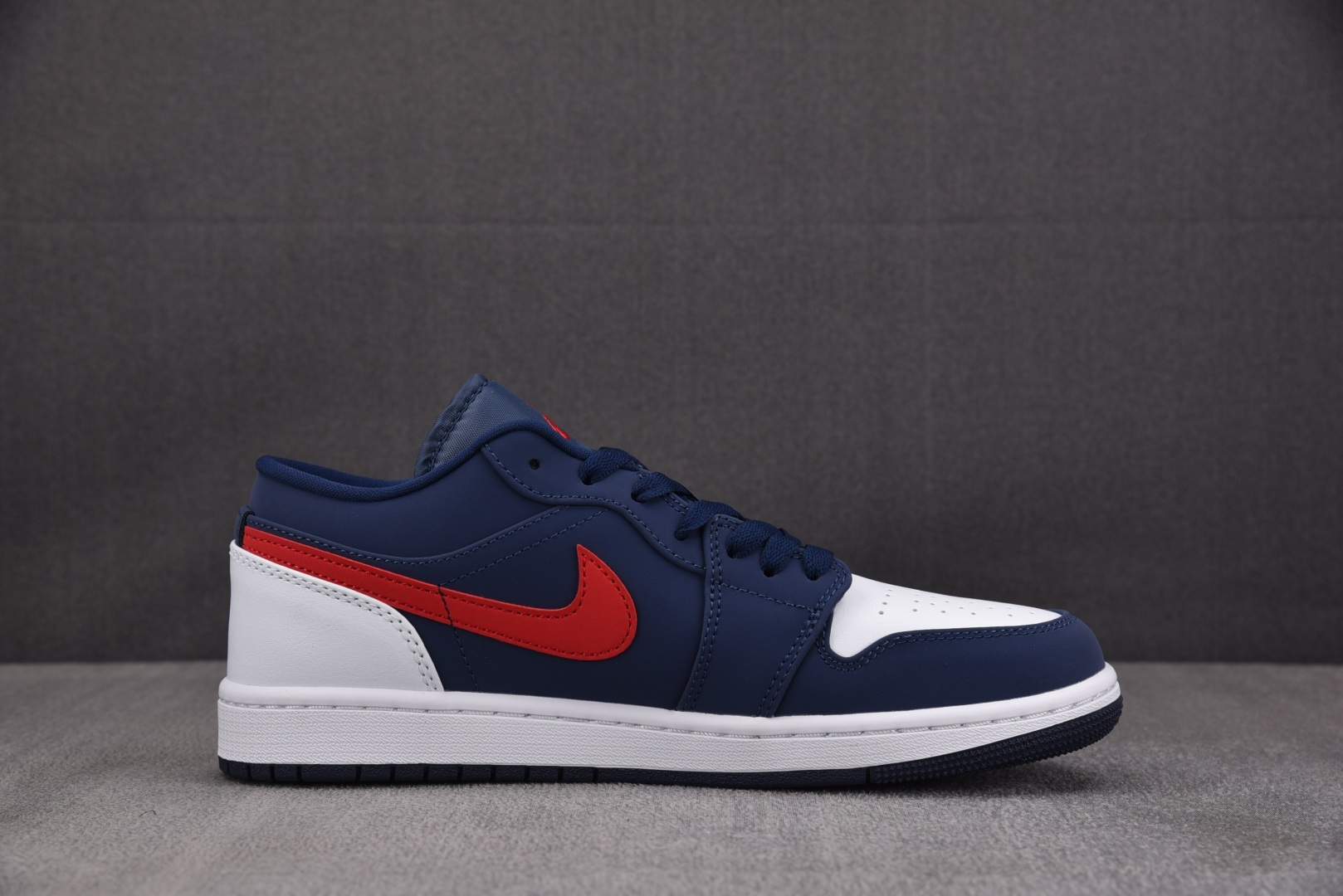 AJLow低帮 尺码:40-46纯原版出品-Air Jordan 1 Low USA 蓝红白 CZ845