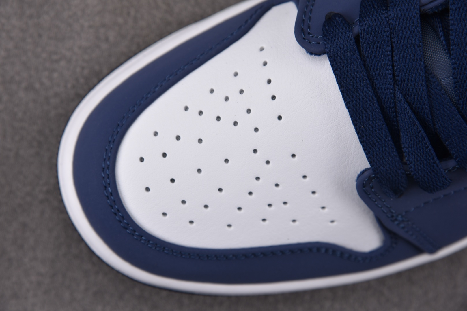 AJLow低帮 尺码:40-46纯原版出品-Air Jordan 1 Low USA 蓝红白 CZ845