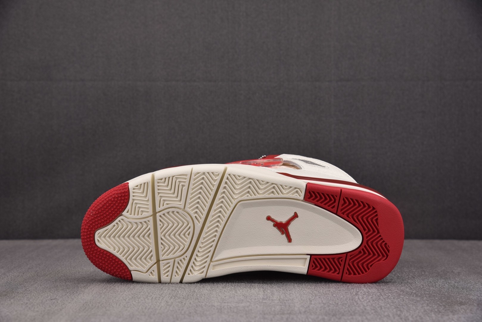 AJ4 EUR:40-48.5纯原-Air Jordan 4 “Sierra Red”情人节白红 HV0