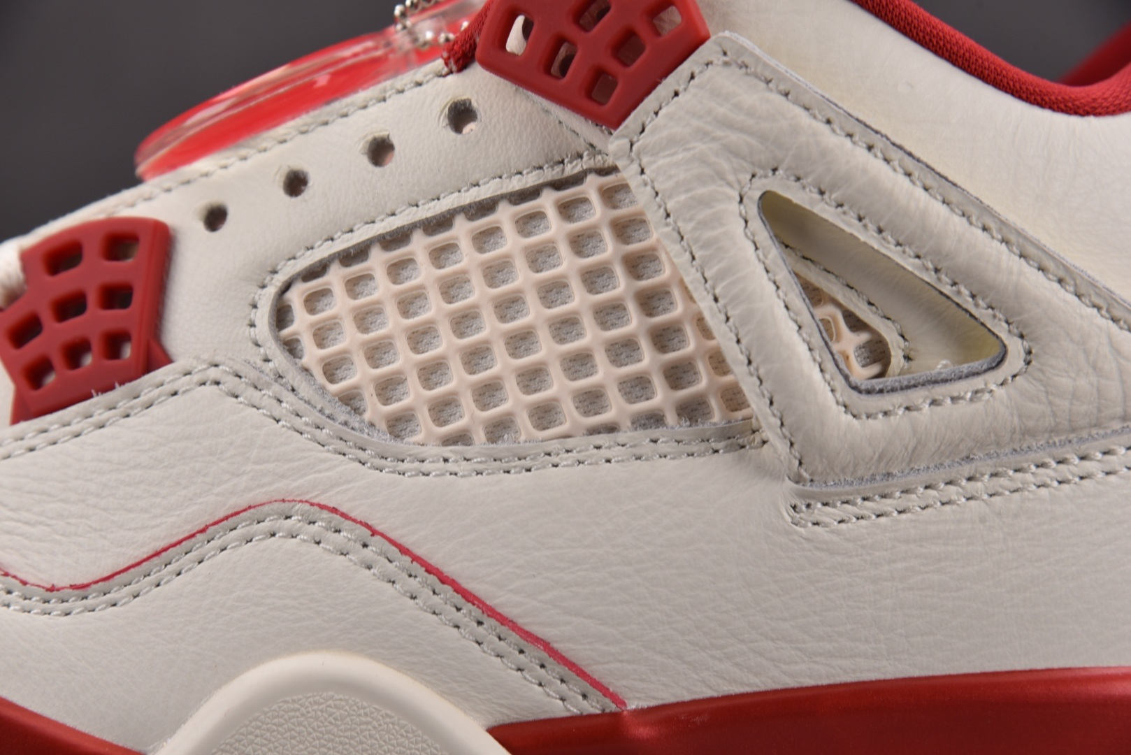 AJ4 EUR:40-48.5纯原-Air Jordan 4 “Sierra Red”情人节白红 HV0
