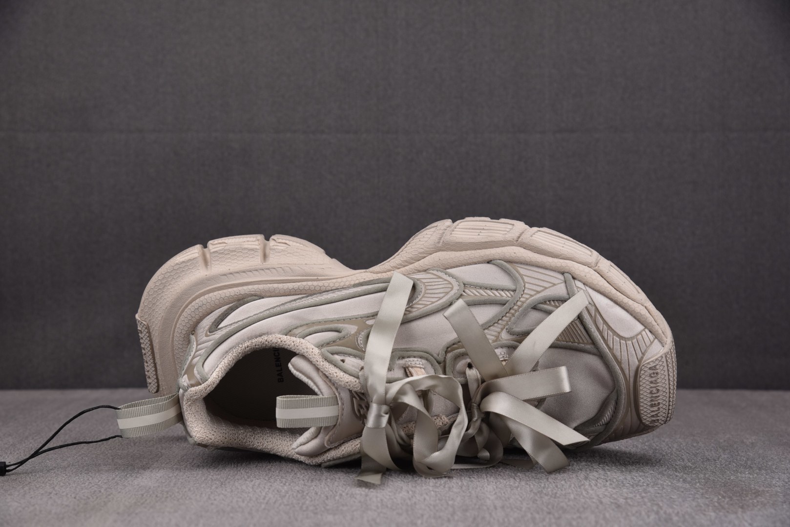 巴黎 EUR:35-46 偏大一码纯原-Balenciaga 3XL SATIN BOWS 米色 YZ0