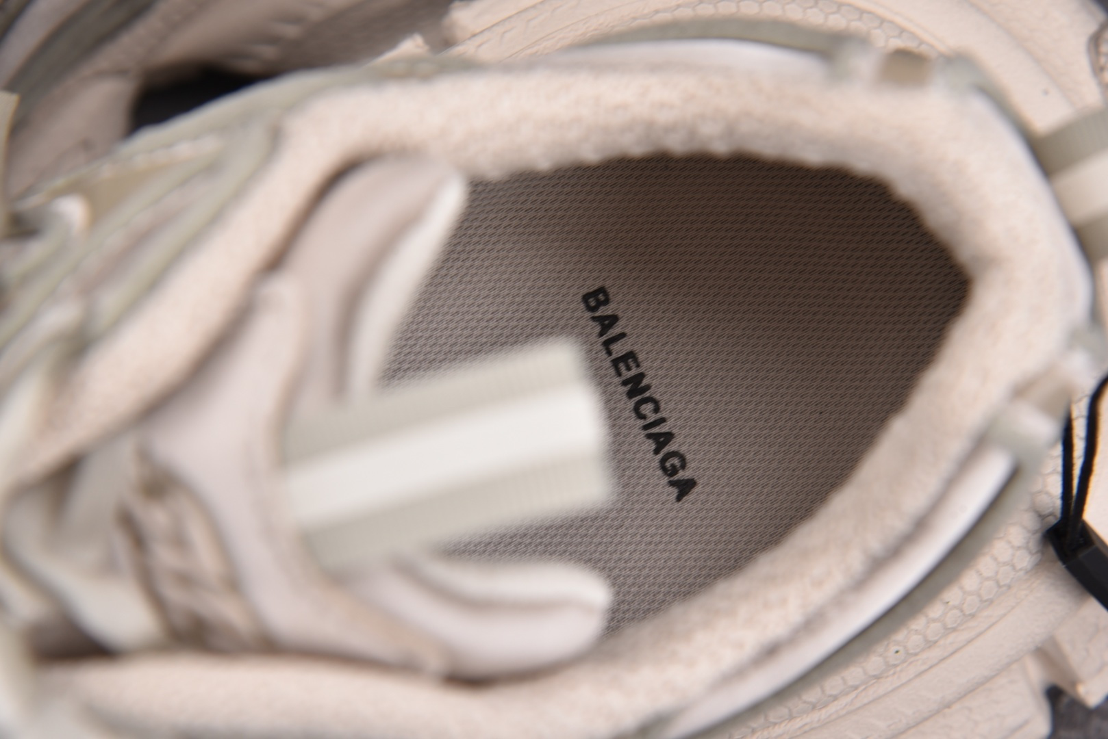 巴黎 EUR:35-46 偏大一码纯原-Balenciaga 3XL SATIN BOWS 米色 YZ0