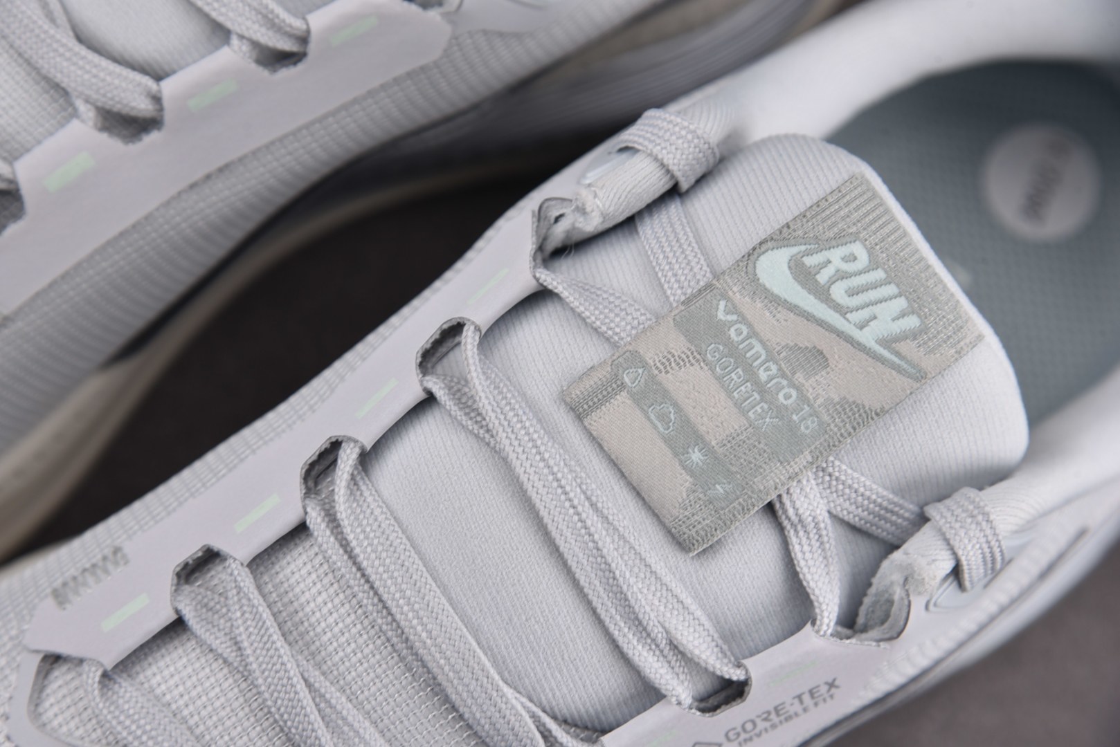 Zoom跑鞋 尺码:39-46纯原版出品-NK Vomero 18 Gore-Tex 灰色 HQ7001