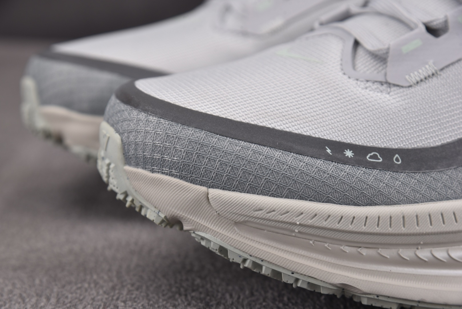 Zoom跑鞋 尺码:39-46纯原版出品-NK Vomero 18 Gore-Tex 灰色 HQ7001