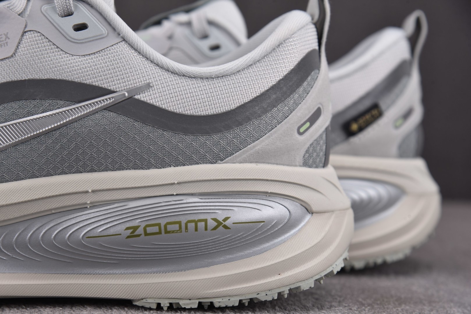 Zoom跑鞋 尺码:39-46纯原版出品-NK Vomero 18 Gore-Tex 灰色 HQ7001