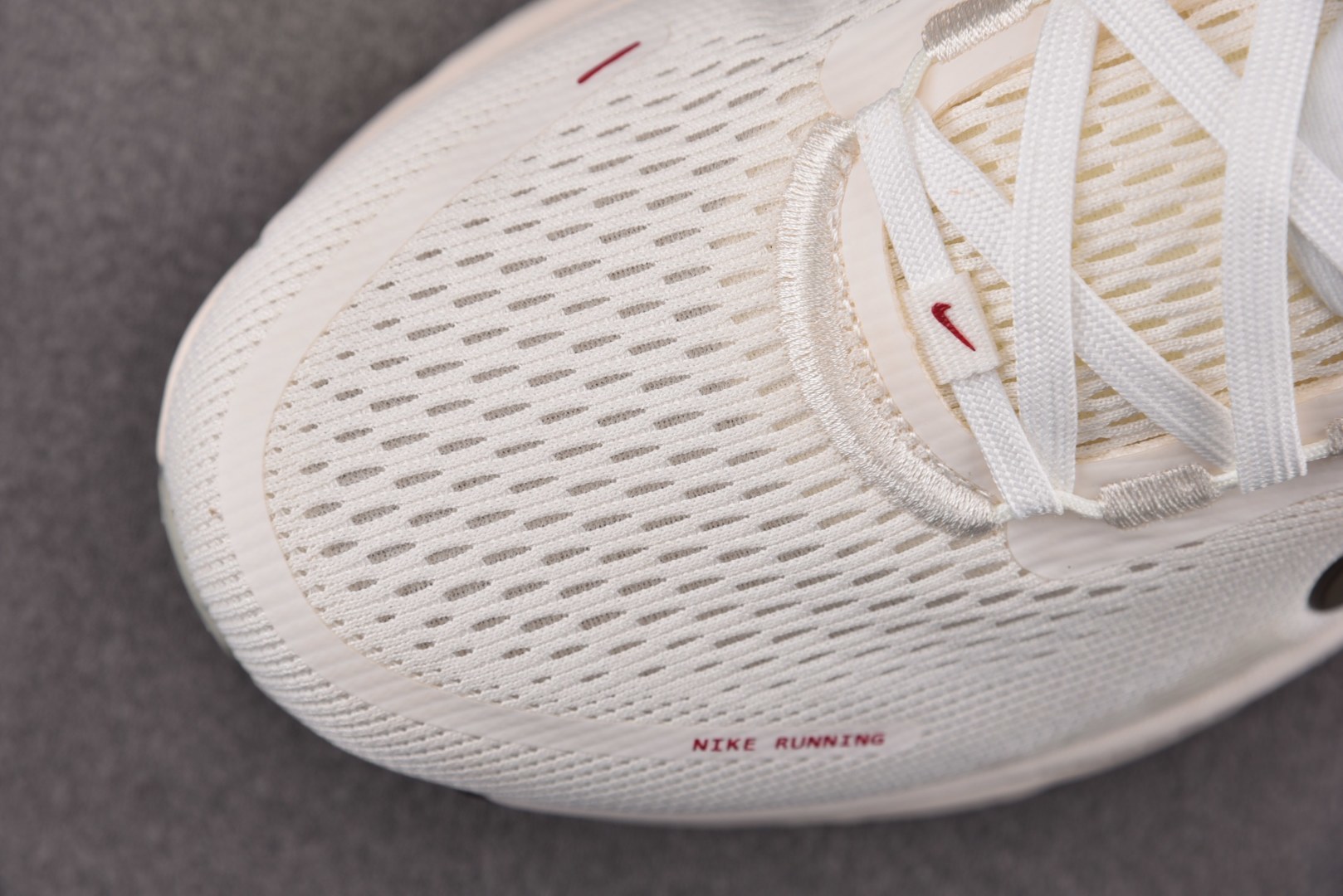 Zoom跑鞋 尺码:36-46纯原版出品-NK Vomero 18 Gore-Tex 米白 IQ1131