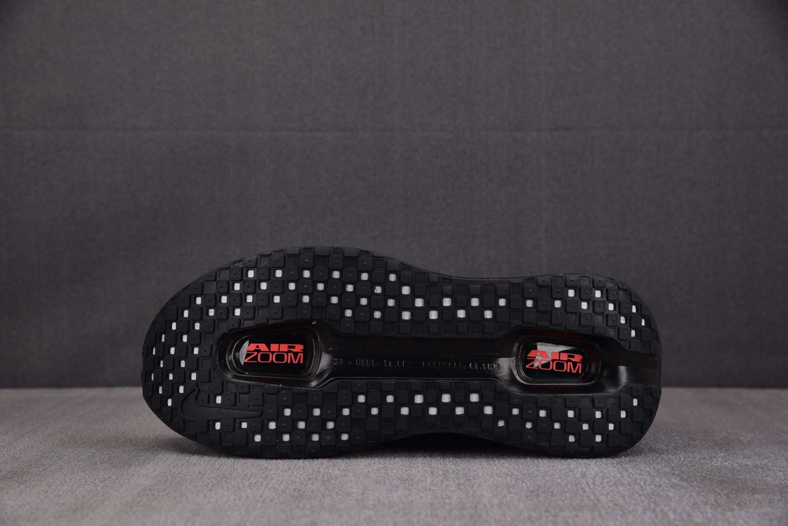 Zoom跑鞋 尺码:39-46纯原版出品-NK Vomero Premium 黑色 HM5973-002