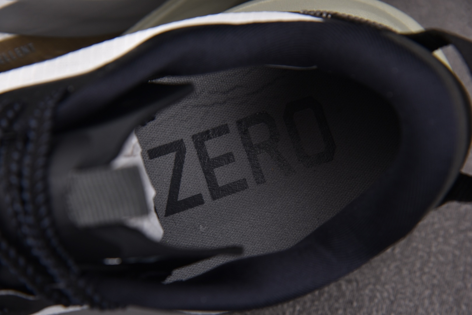 Adizero跑鞋 尺码:36-45纯原版出品-AD Adizero Evo SL ATR 白灰 褐色 