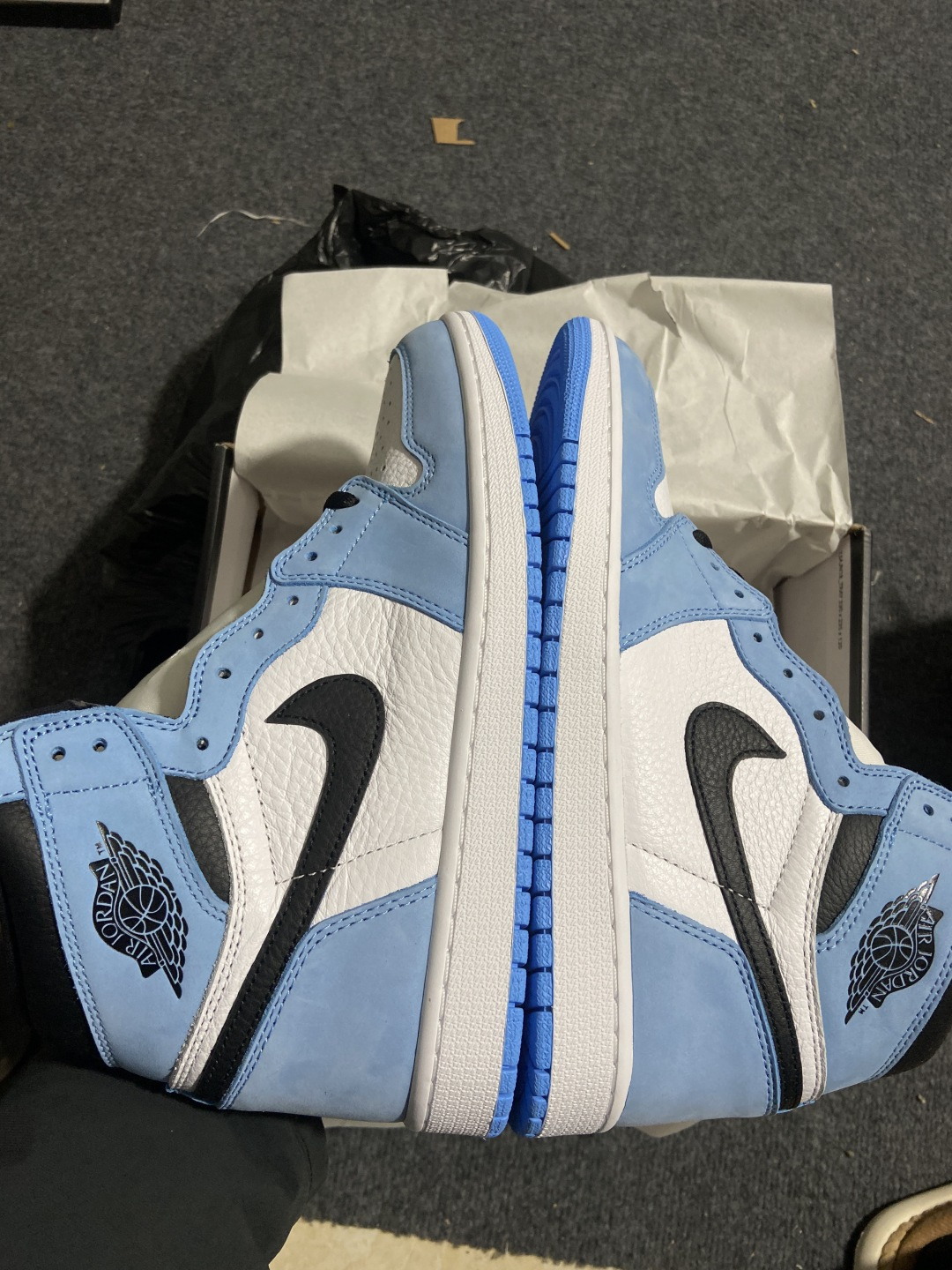 ＃特价 Air Jordan AJ1 Retro High 高帮大学蓝 -134 外贸特供批次 终端控货