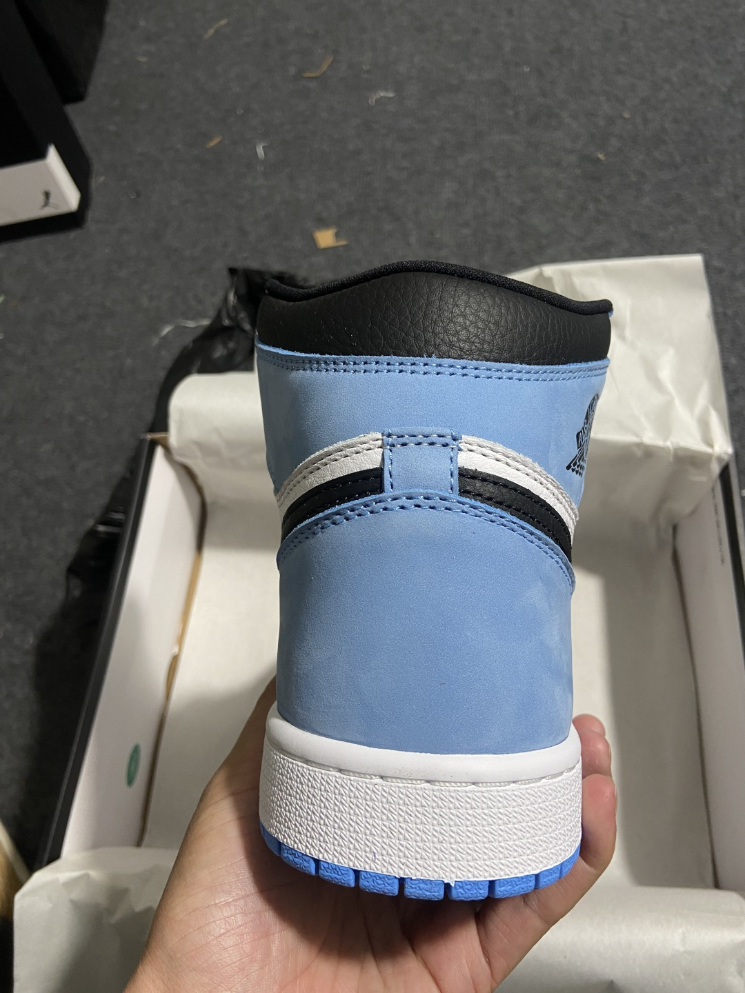 ＃特价 Air Jordan AJ1 Retro High 高帮大学蓝 -134 外贸特供批次 终端控货