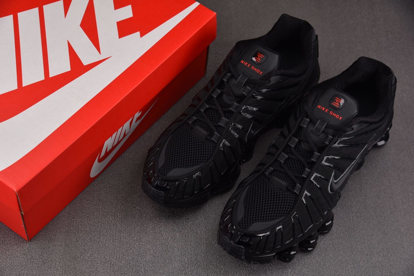 Mam 尺码:39-47.5纯原版出品-NK Shox TL 黑蓝 防滑舒适 低帮 休闲气柱跑步鞋 AR