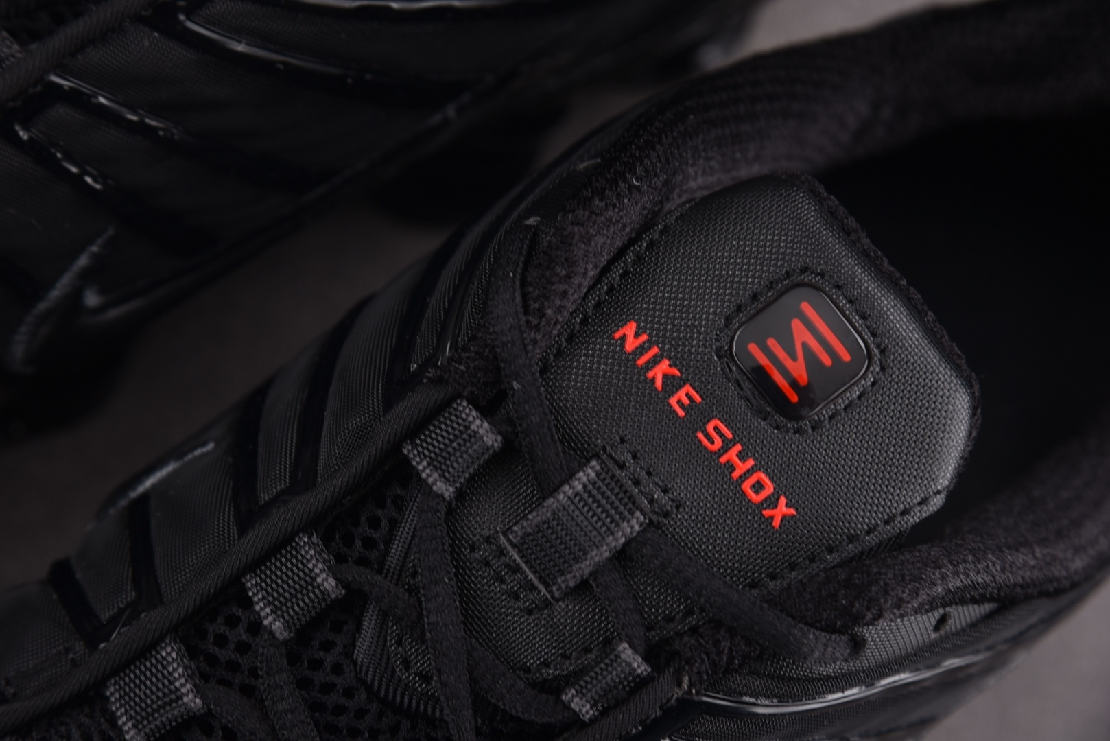 Mam 尺码:39-47.5纯原版出品-NK Shox TL 黑蓝 防滑舒适 低帮 休闲气柱跑步鞋 AR