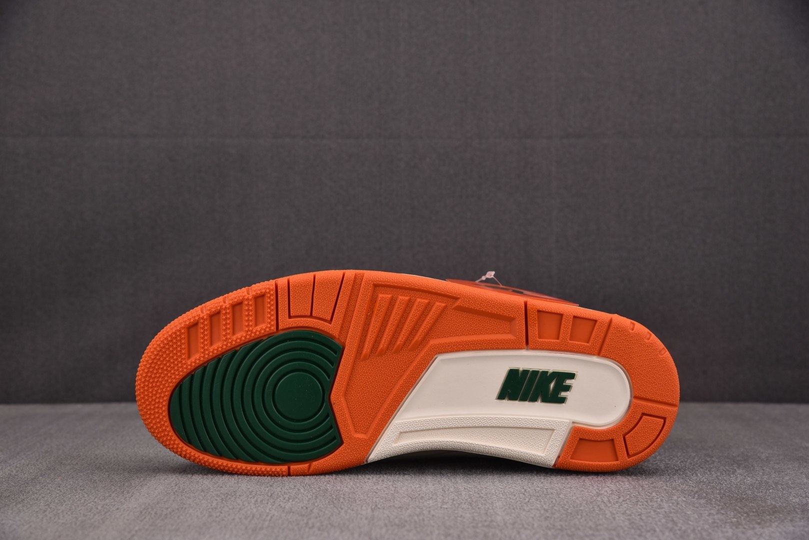 AJ3 尺码:40-48.5纯原版出品-Air Jordan 3 Retro SP SoleFly Mi