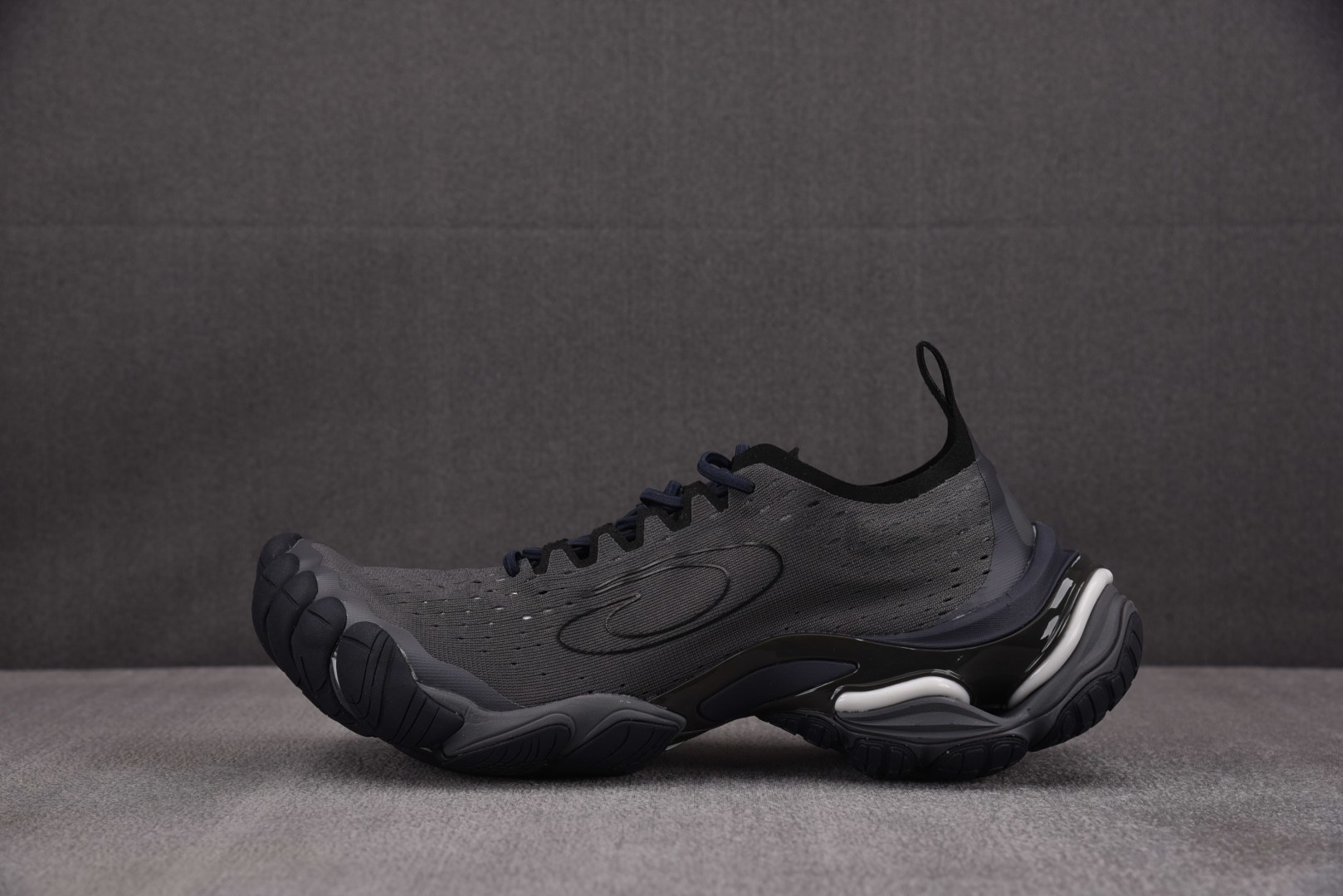 巴黎 EUR:35-46 偏大一码纯原-Balenciaga Anatomic Runner 黑色 YZ