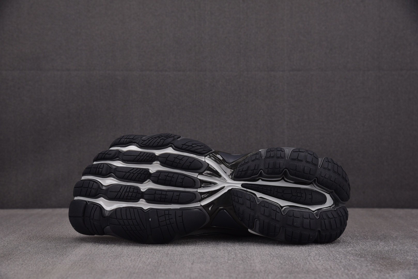 巴黎 EUR:35-46 偏大一码纯原-Balenciaga Anatomic Runner 黑色 YZ