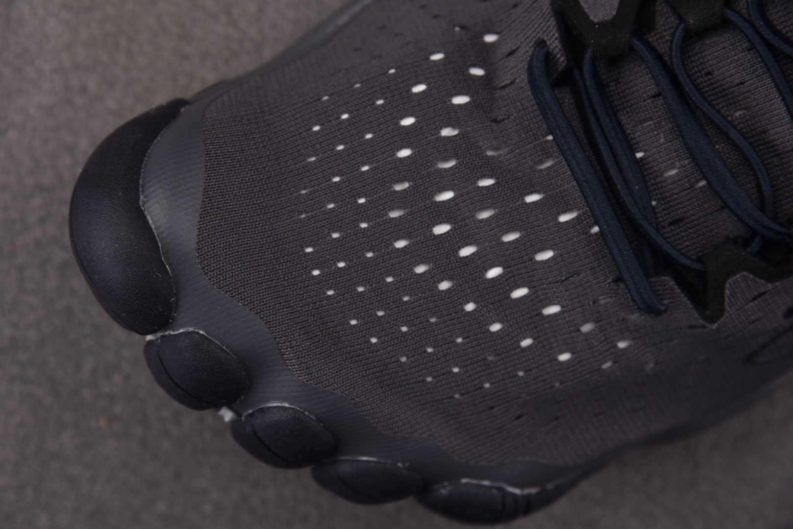 巴黎 EUR:35-46 偏大一码纯原-Balenciaga Anatomic Runner 黑色 YZ