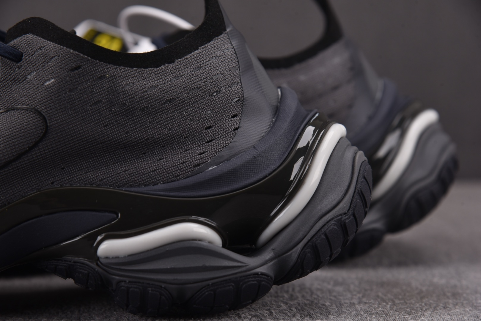 巴黎 EUR:35-46 偏大一码纯原-Balenciaga Anatomic Runner 黑色 YZ