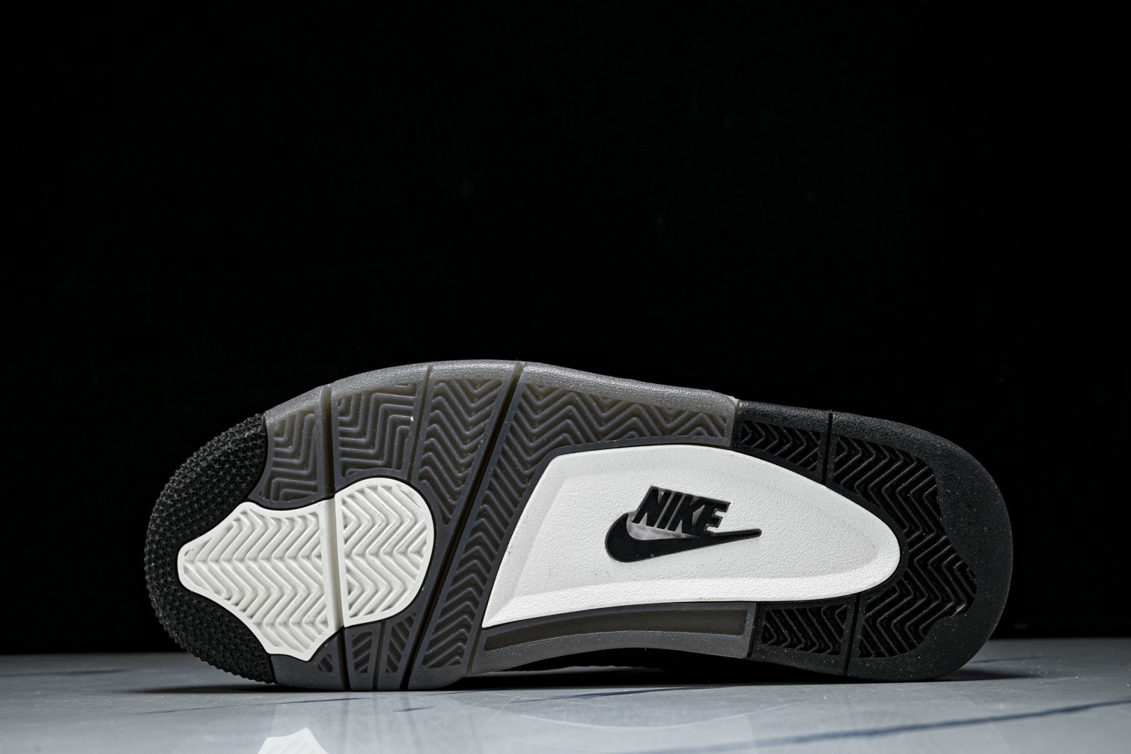 AJ4 尺码:40-47.5纯原版出品-Air Jordan 4 Retro Cave Stone AJ