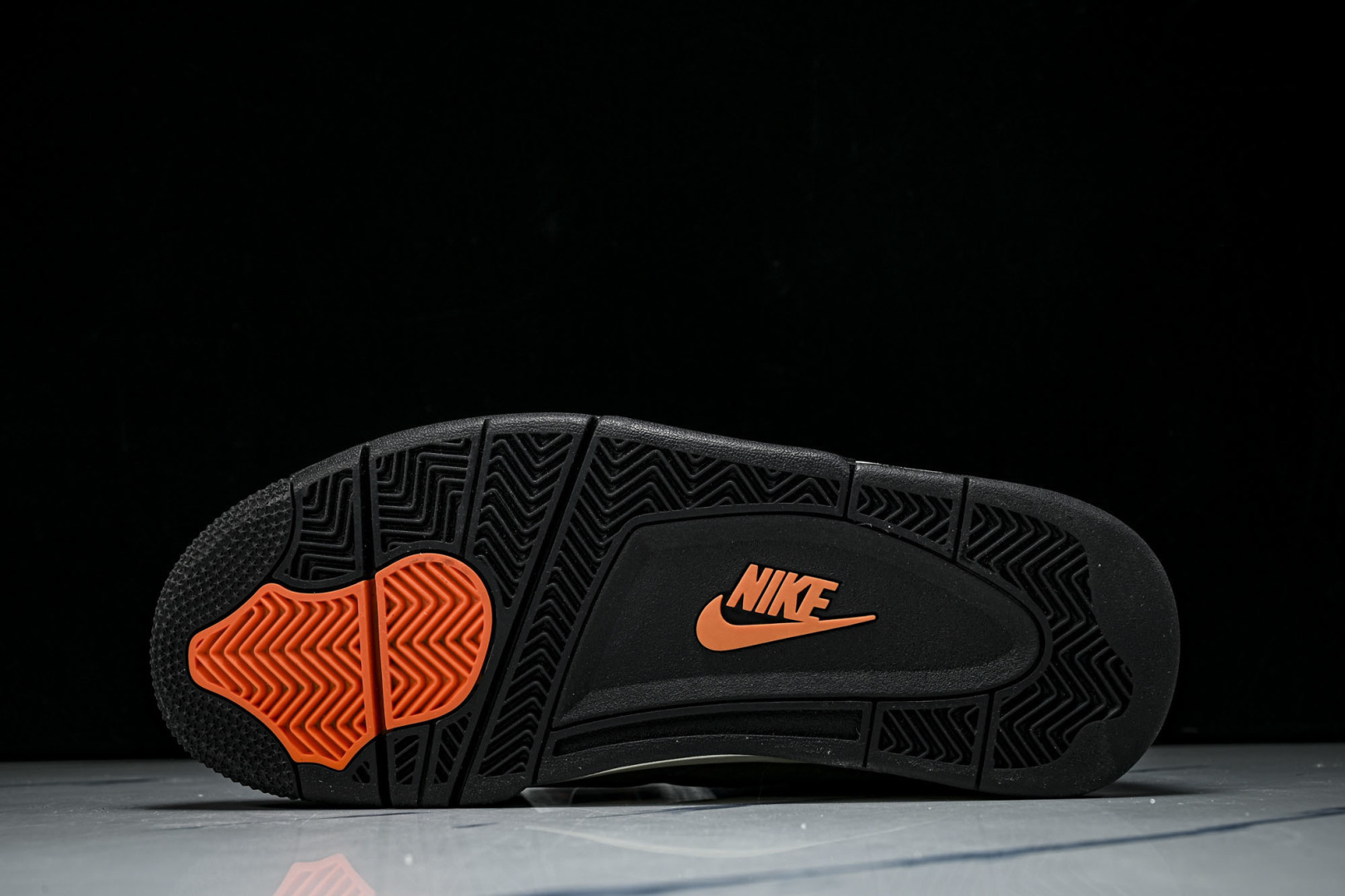 AJ4 尺码:40-47.5纯原版出品-Undefeated x Air Jordan 4 OG AJ4
