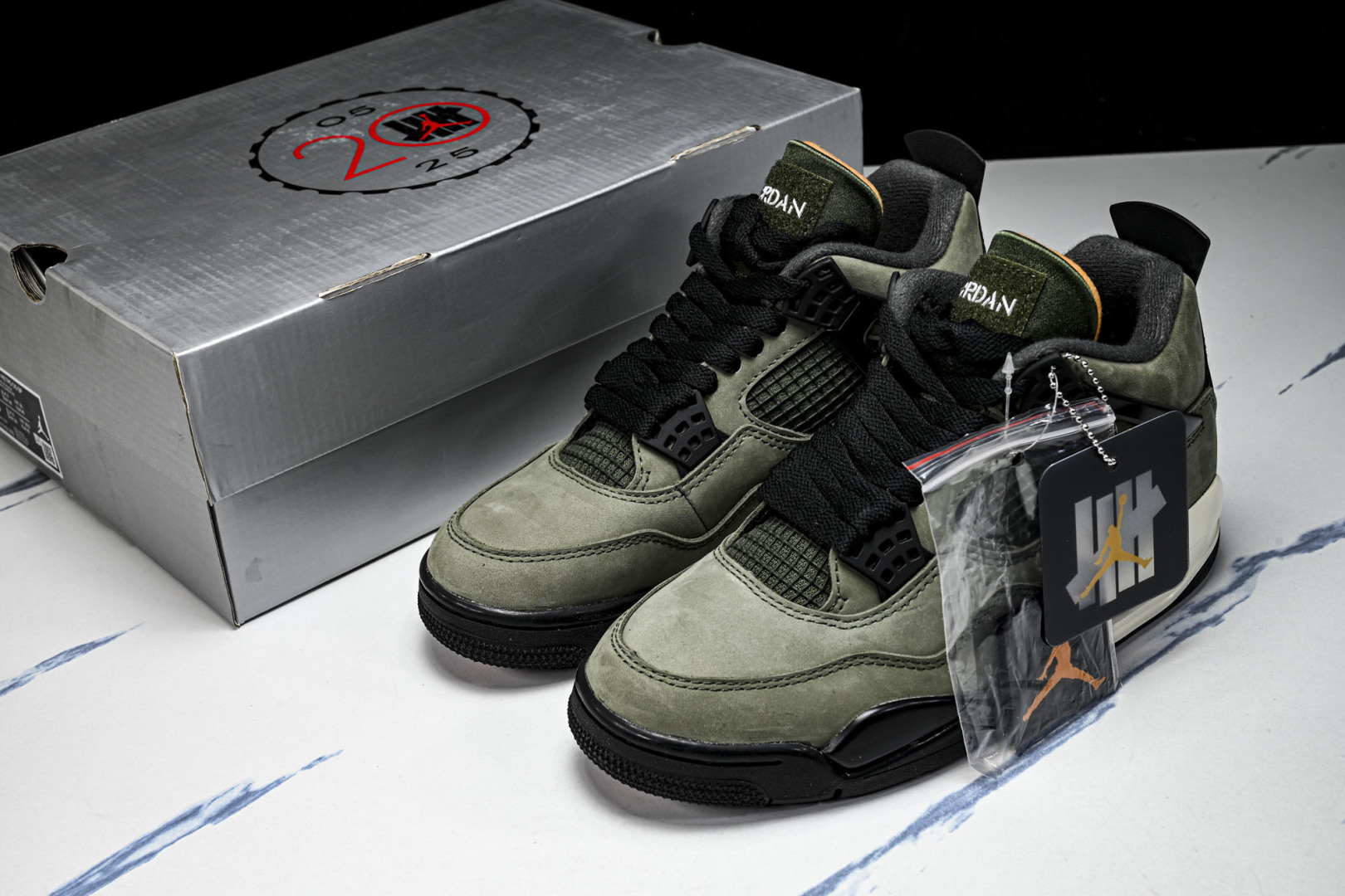 AJ4 尺码:40-47.5纯原版出品-Undefeated x Air Jordan 4 OG AJ4