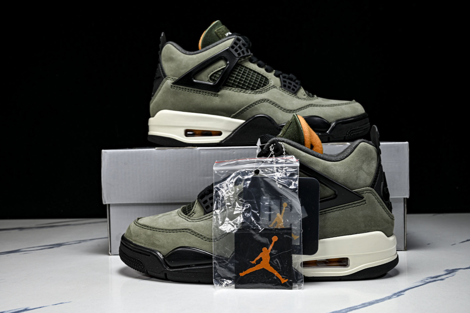 AJ4 尺码:40-47.5纯原版出品-Undefeated x Air Jordan 4 OG AJ4