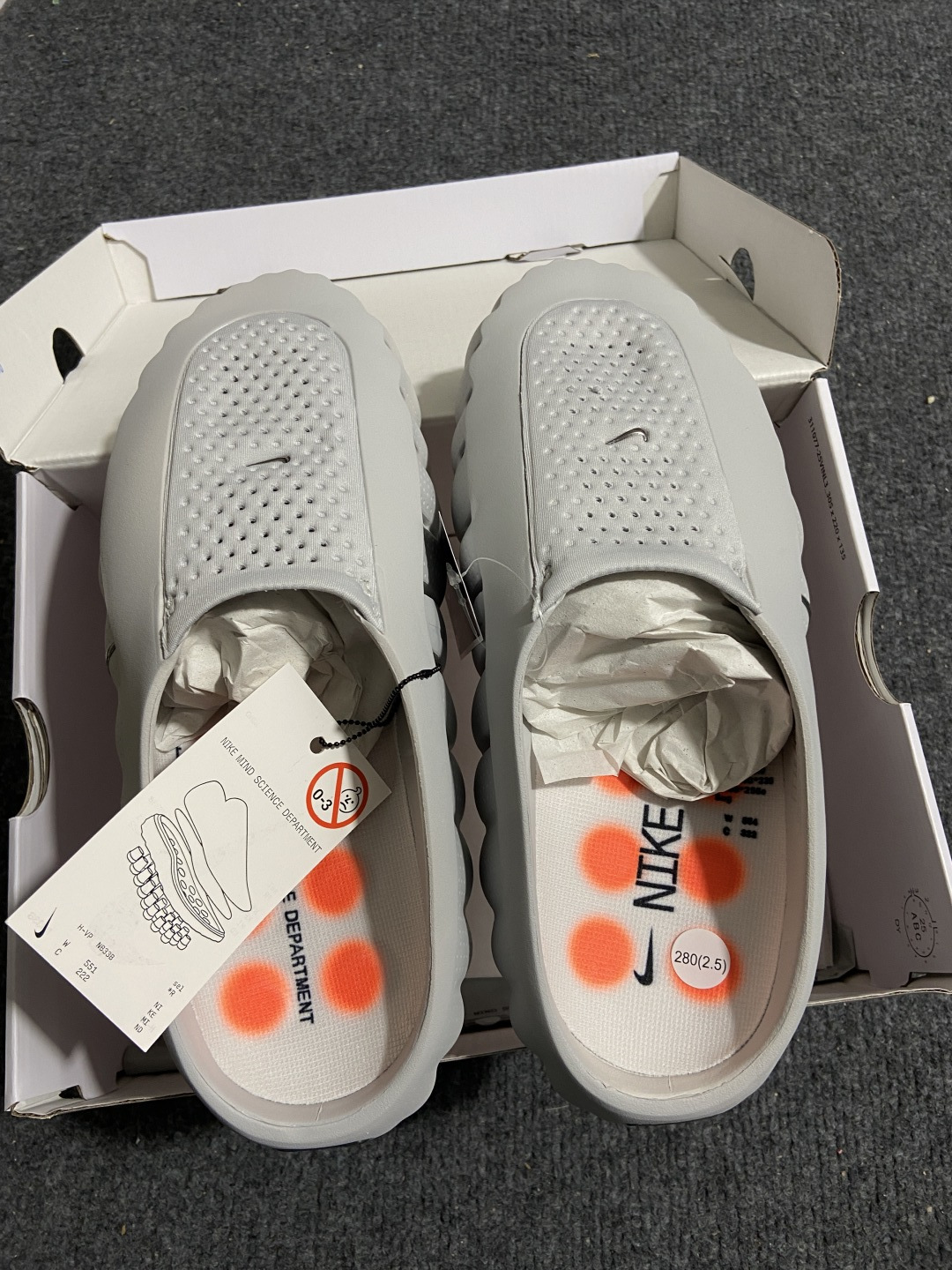 N 版 东南亚订单 Nike Mind 001 灰色货号：HQ4307-003尺码：36 36.5 37