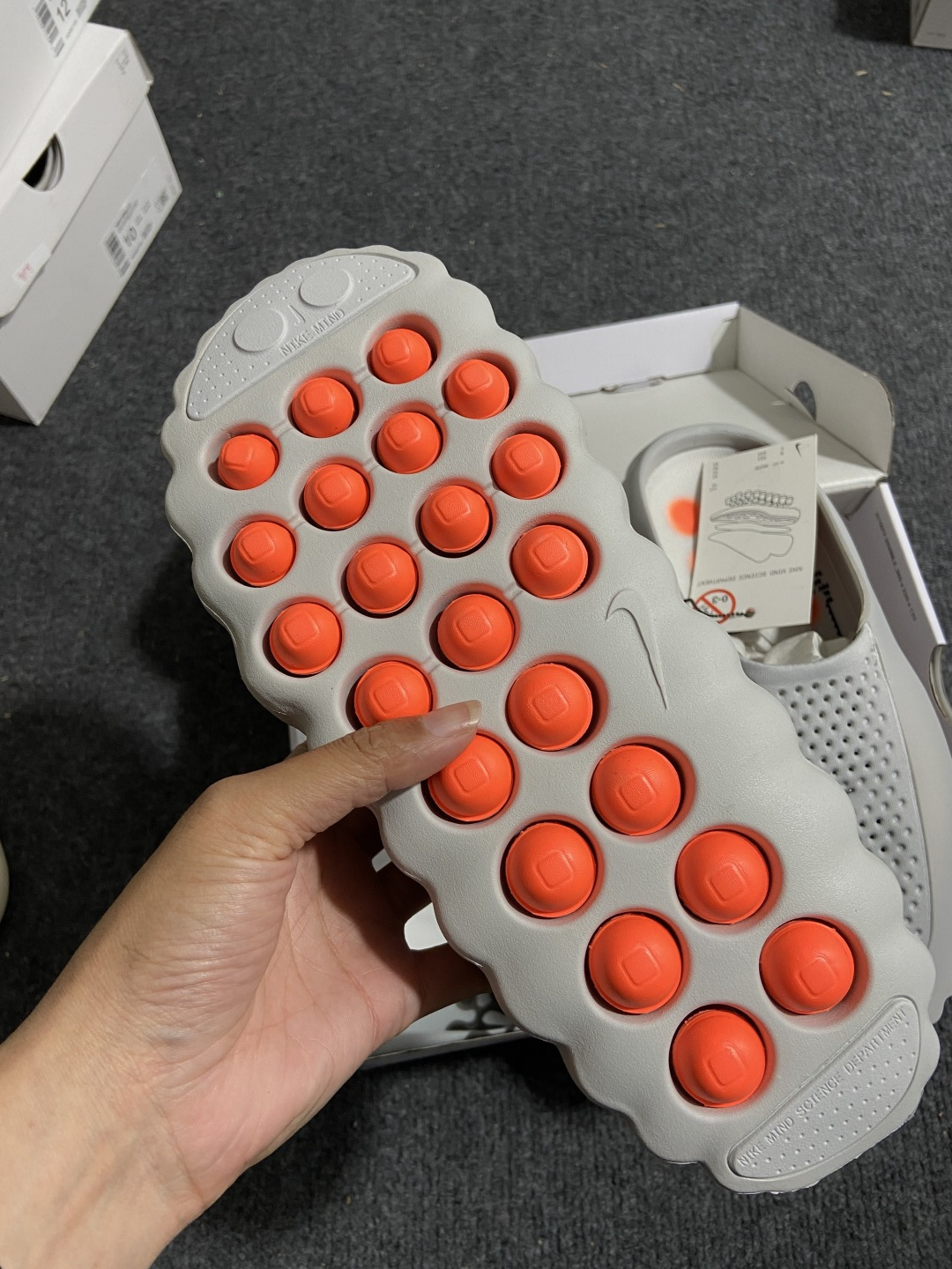 N 版 东南亚订单 Nike Mind 001 灰色货号：HQ4307-003尺码：36 36.5 37