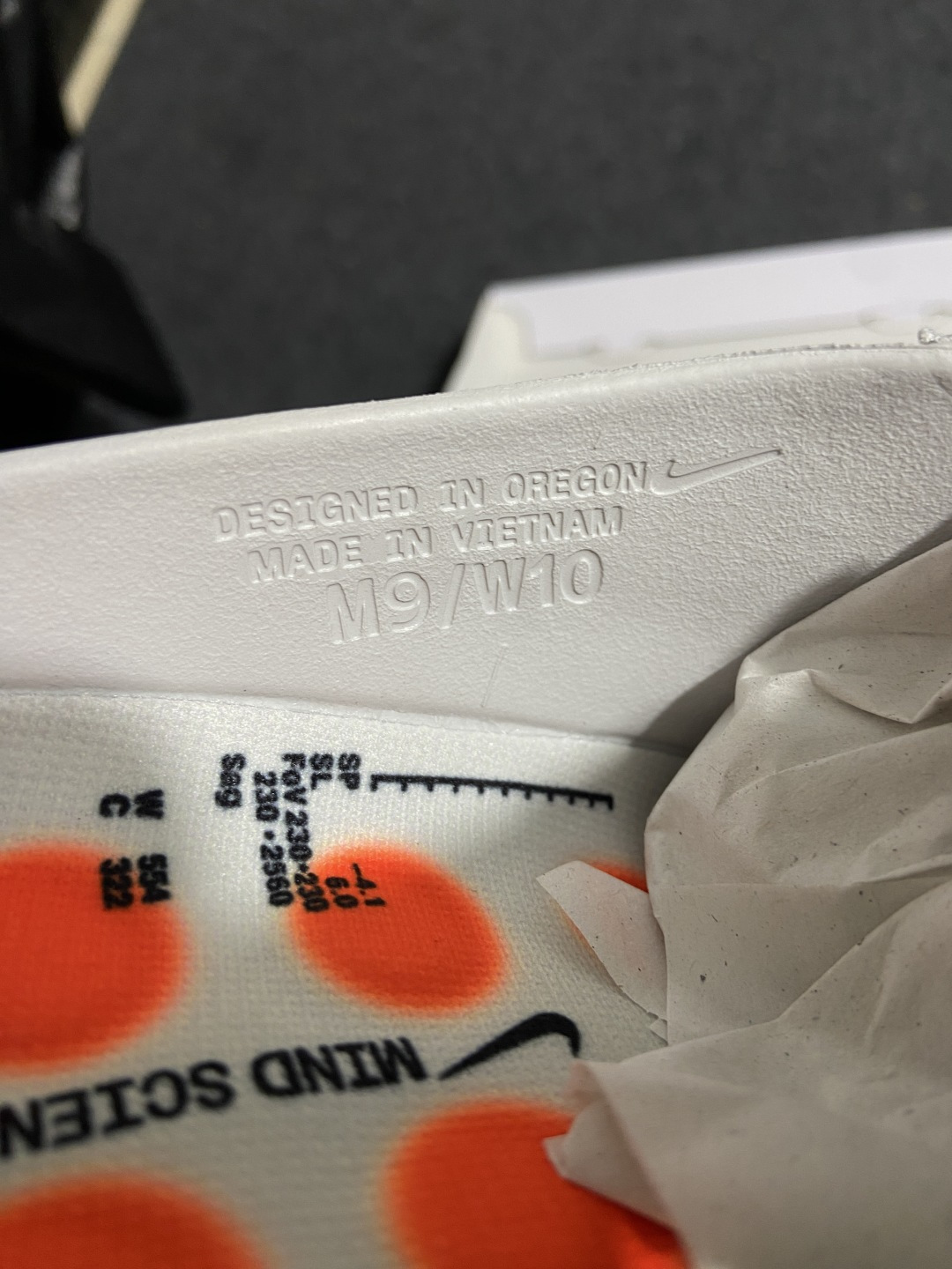N 版 东南亚订单 Nike Mind 001 灰色货号：HQ4307-003尺码：36 36.5 37