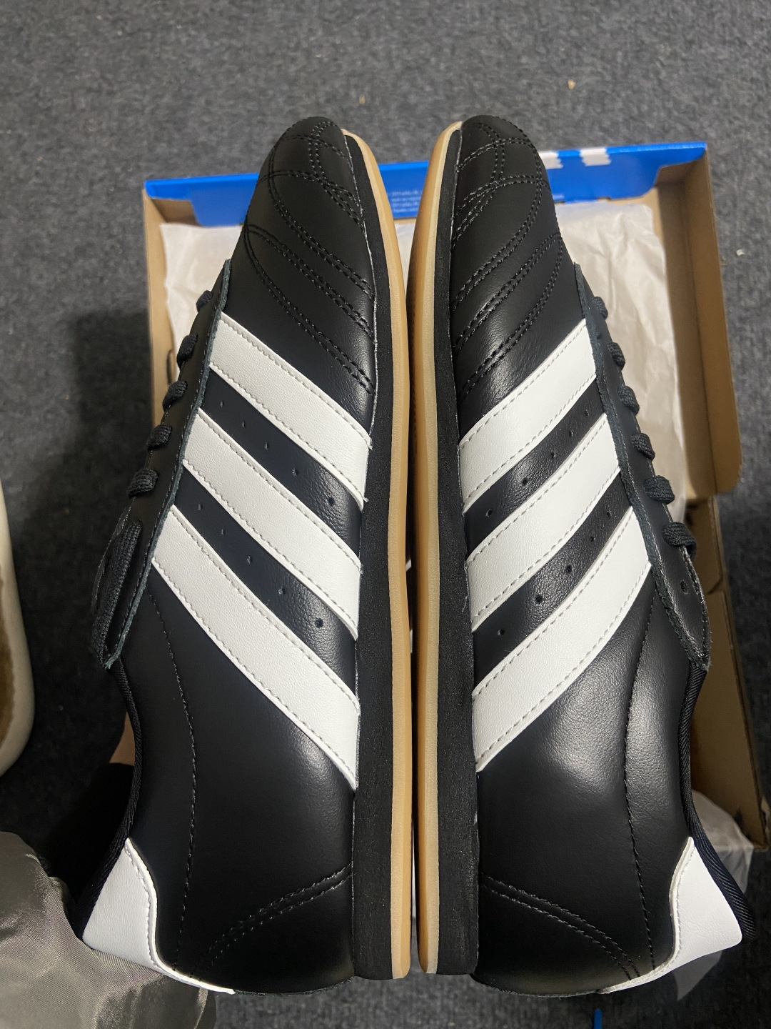 AD Originals TAEKWONDO 跆拳道薄底训练鞋 JS1193全网独家头层纳帕皮版本市售最