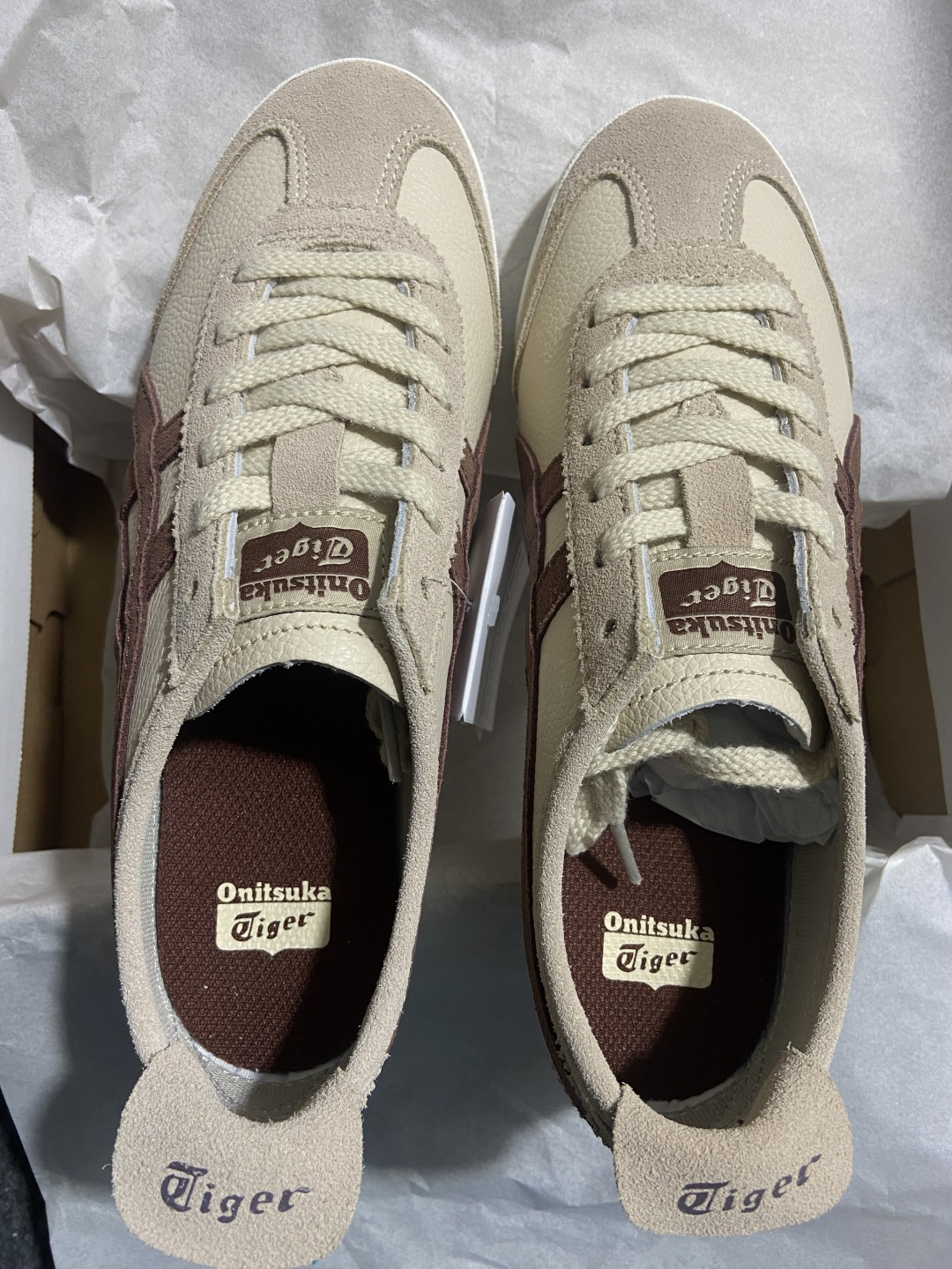 版型 用料 细节 清洁度 公司级别 可对比同价位 Onitsuka Tiger鬼塚虎 MEXICO 66