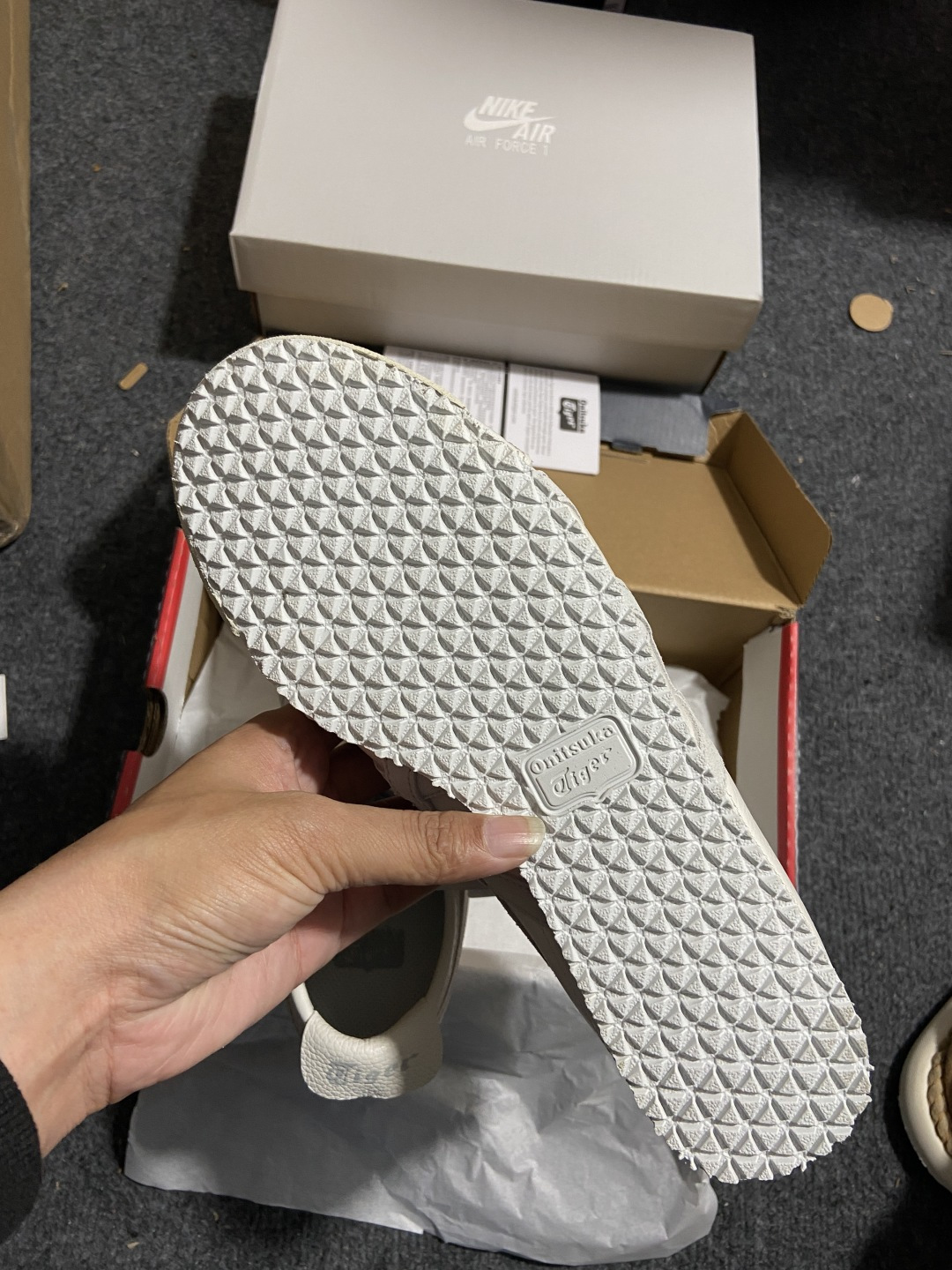 版型 用料 细节 清洁度 公司级别 可对比同价位 Onitsuka Tiger鬼塚虎 MEXICO 66