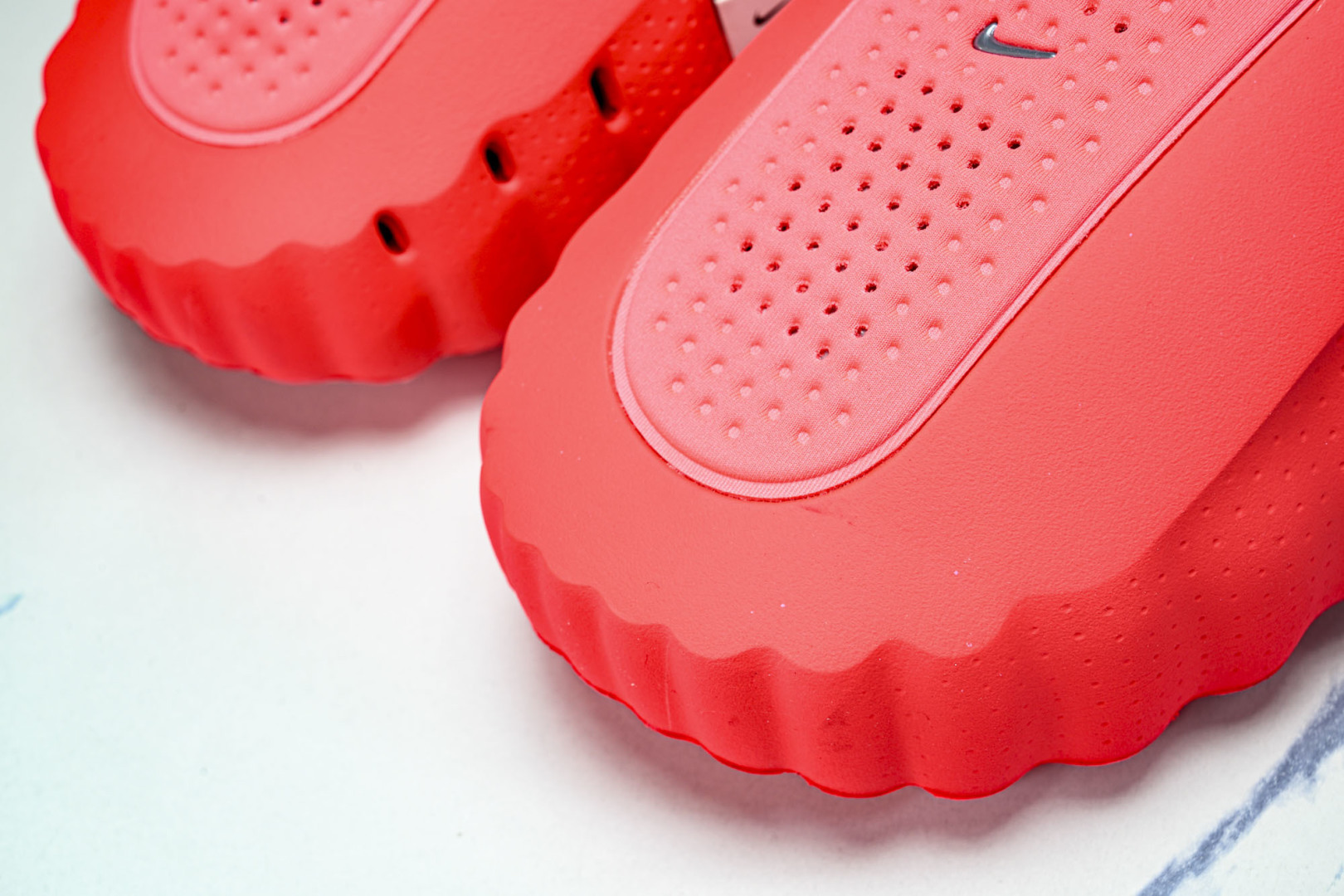 按摩托 尺码:36-50.5纯原版出品-NK Mind 001 Slide Solar Red 红色 H