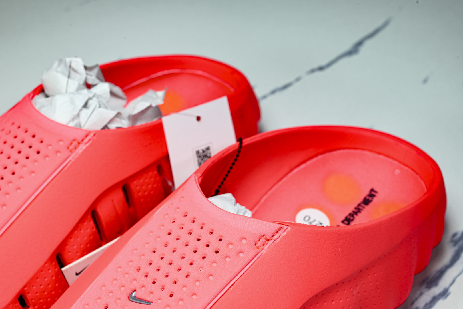 按摩托 尺码:36-50.5纯原版出品-NK Mind 001 Slide Solar Red 红色 H