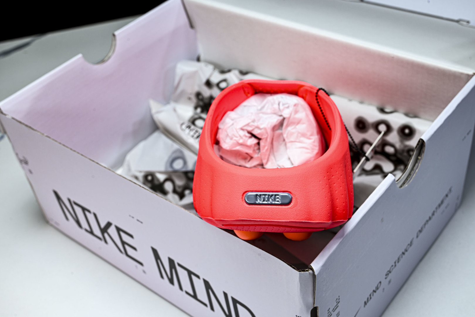 按摩托 尺码:36-50.5纯原版出品-NK Mind 001 Slide Solar Red 红色 H