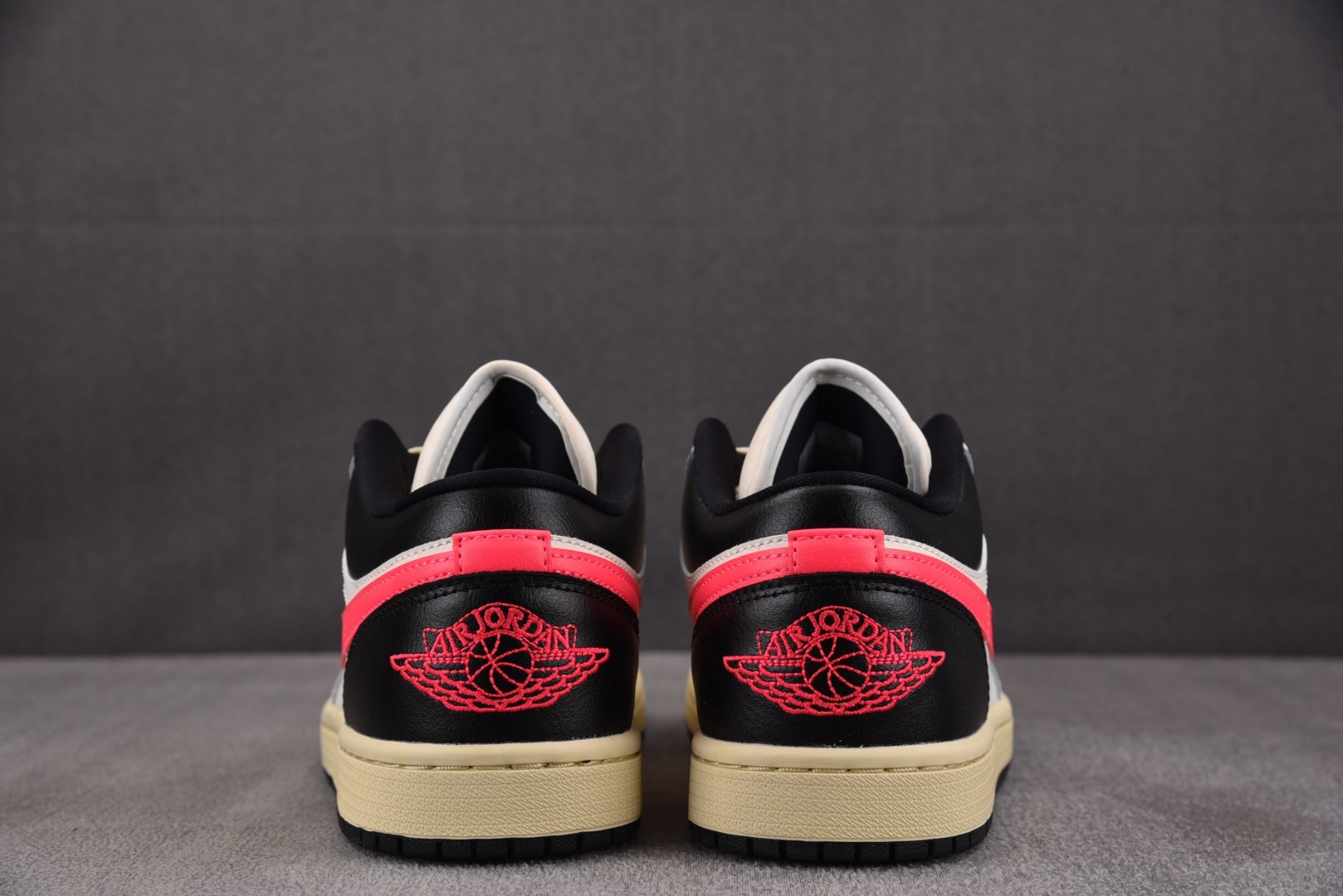 AJlow 尺码:35.5-46纯原版出品-WMNS Air Jordan 1 Low Flight C