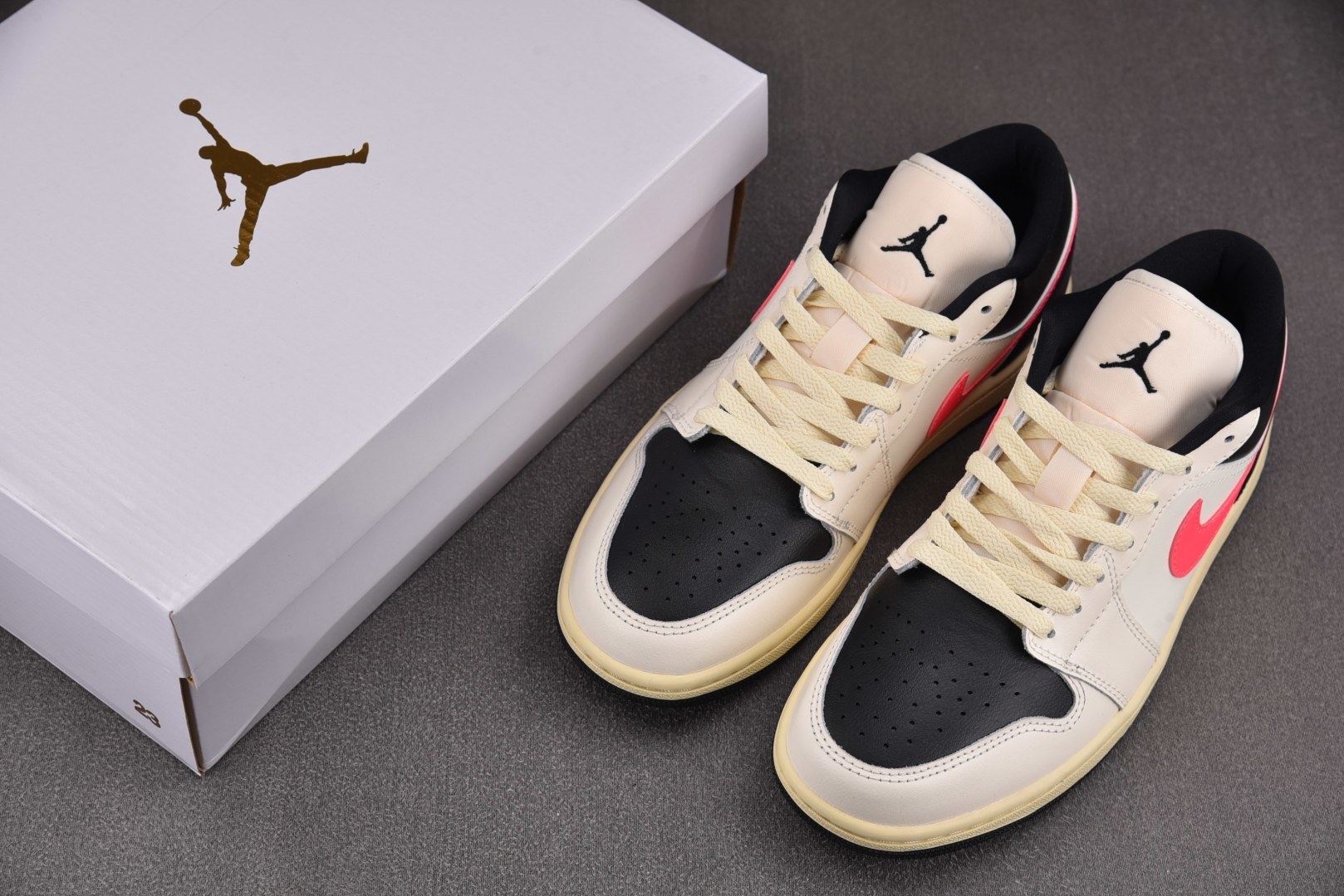 AJlow 尺码:35.5-46纯原版出品-WMNS Air Jordan 1 Low Flight C