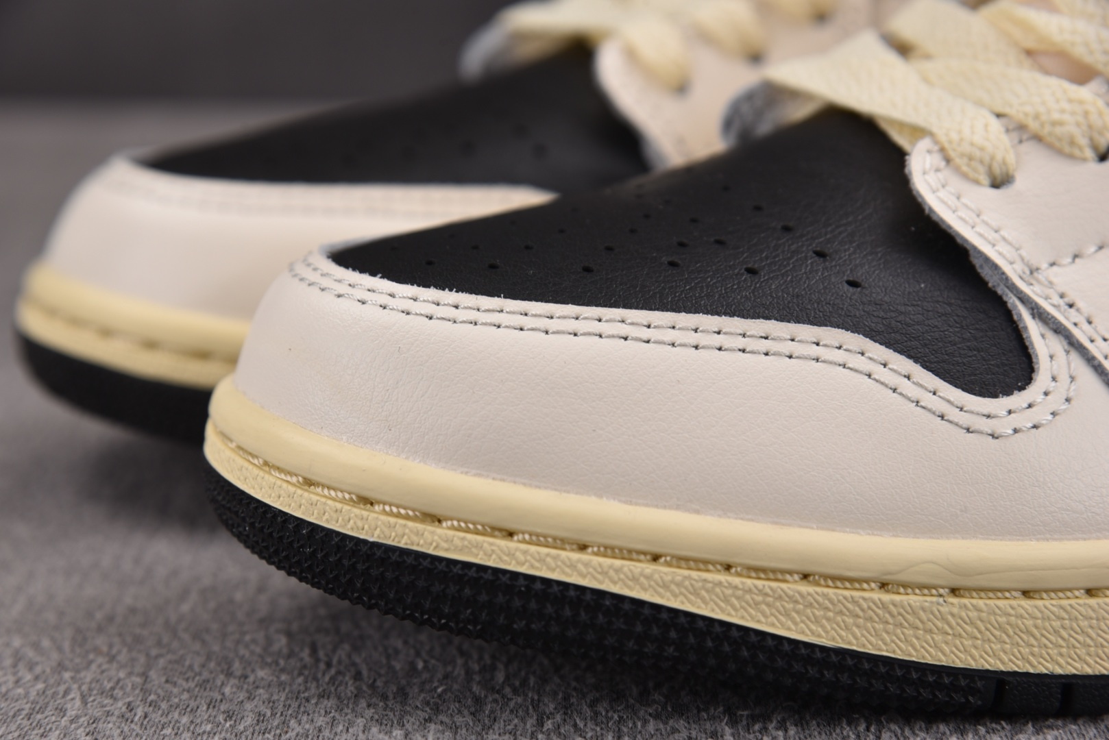AJlow 尺码:35.5-46纯原版出品-WMNS Air Jordan 1 Low Flight C