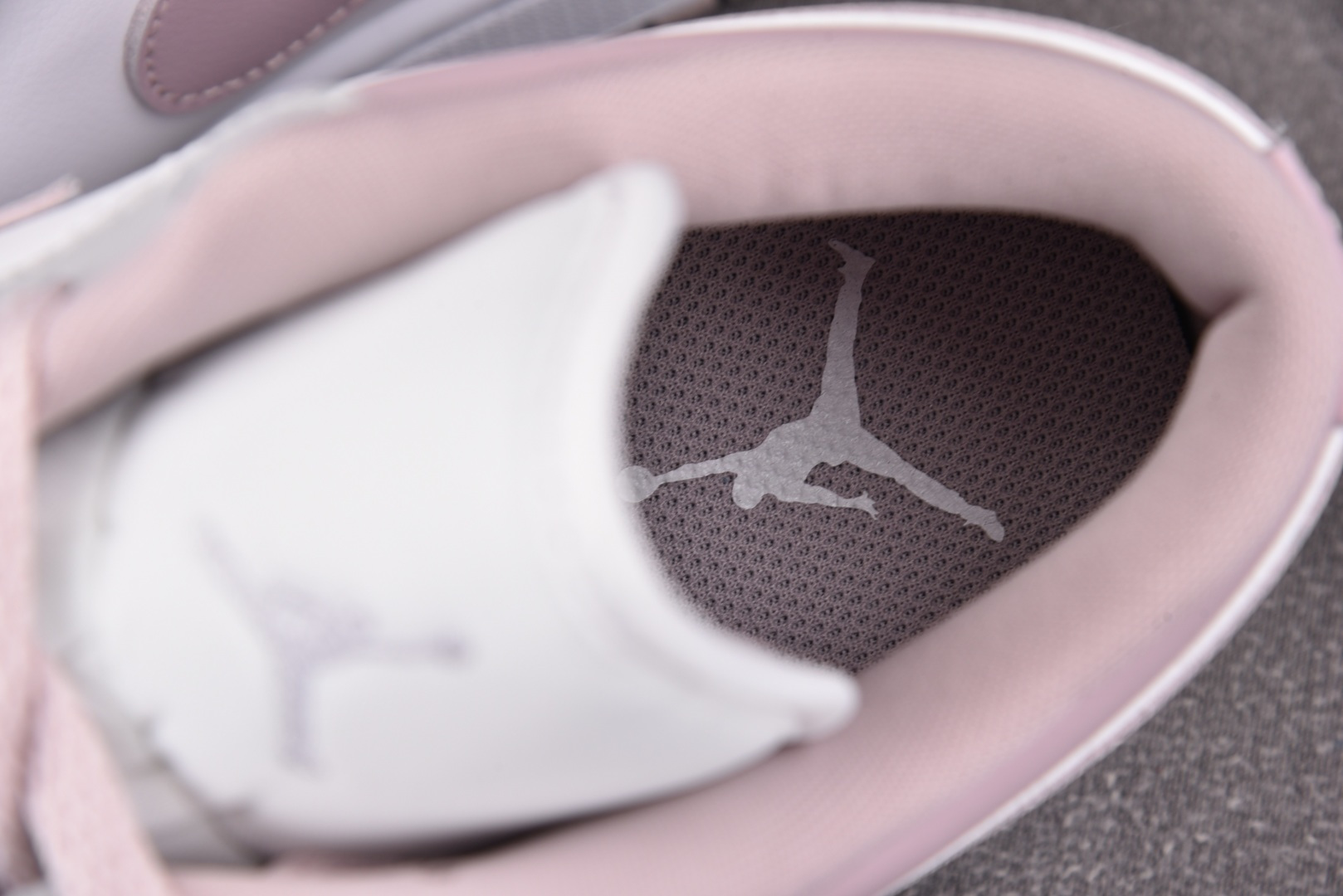 AJlow 尺码:35.5-46纯原版出品-WMNS Air Jordan 1 Low Particle
