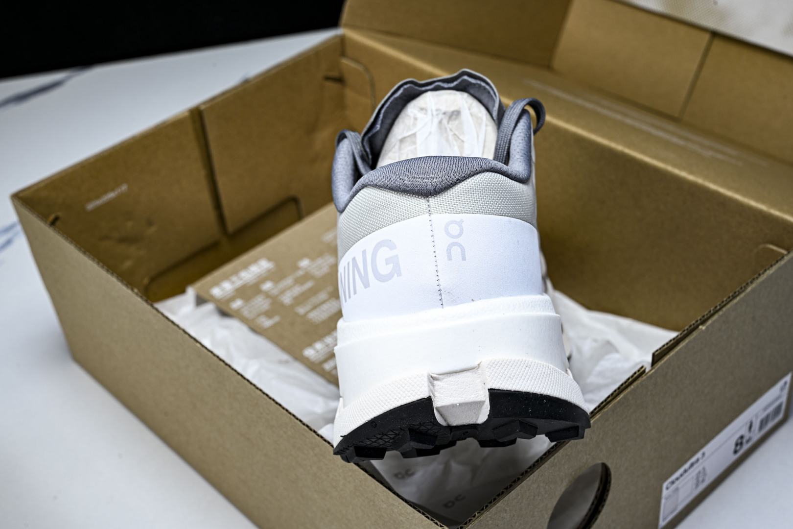 On昂跑 尺码:36-45纯原版出品-纯原ON昂跑 CLOUD ULTRA 3 男女士越野跑鞋缓震支撑能