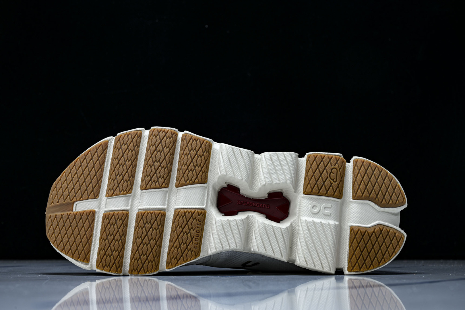 On昂跑 尺码:36-45纯原版出品-纯原On昂跑 Cloud X 4 男女款新一代综合训练鞋3WF Y
