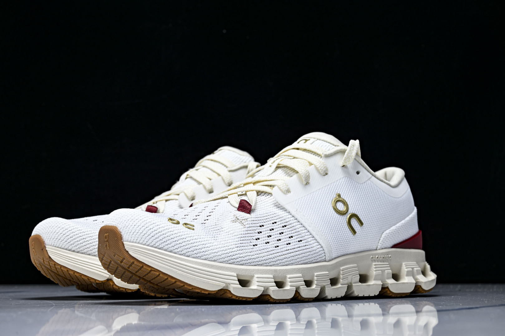 On昂跑 尺码:36-45纯原版出品-纯原On昂跑 Cloud X 4 男女款新一代综合训练鞋3WF Y