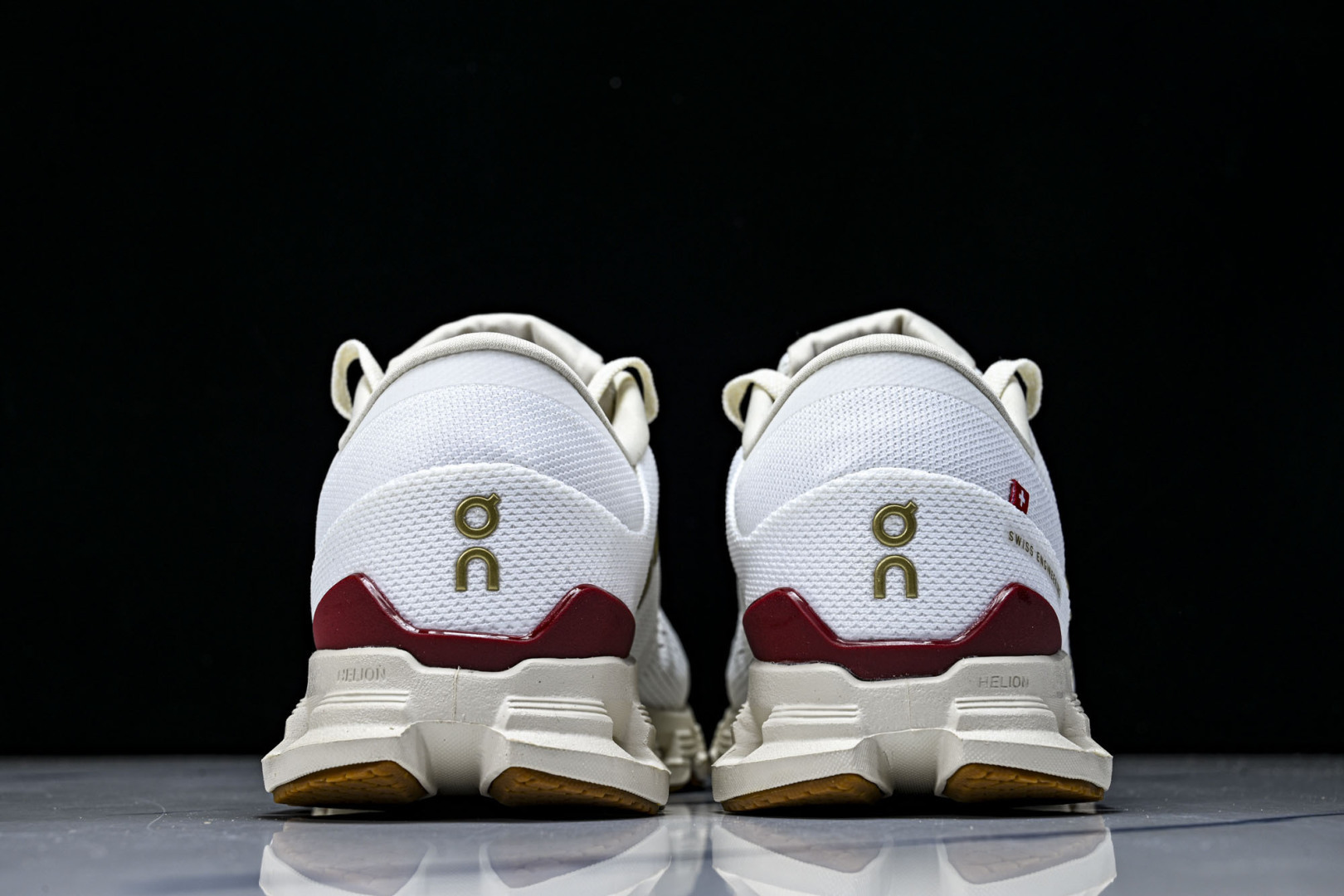 On昂跑 尺码:36-45纯原版出品-纯原On昂跑 Cloud X 4 男女款新一代综合训练鞋3WF Y
